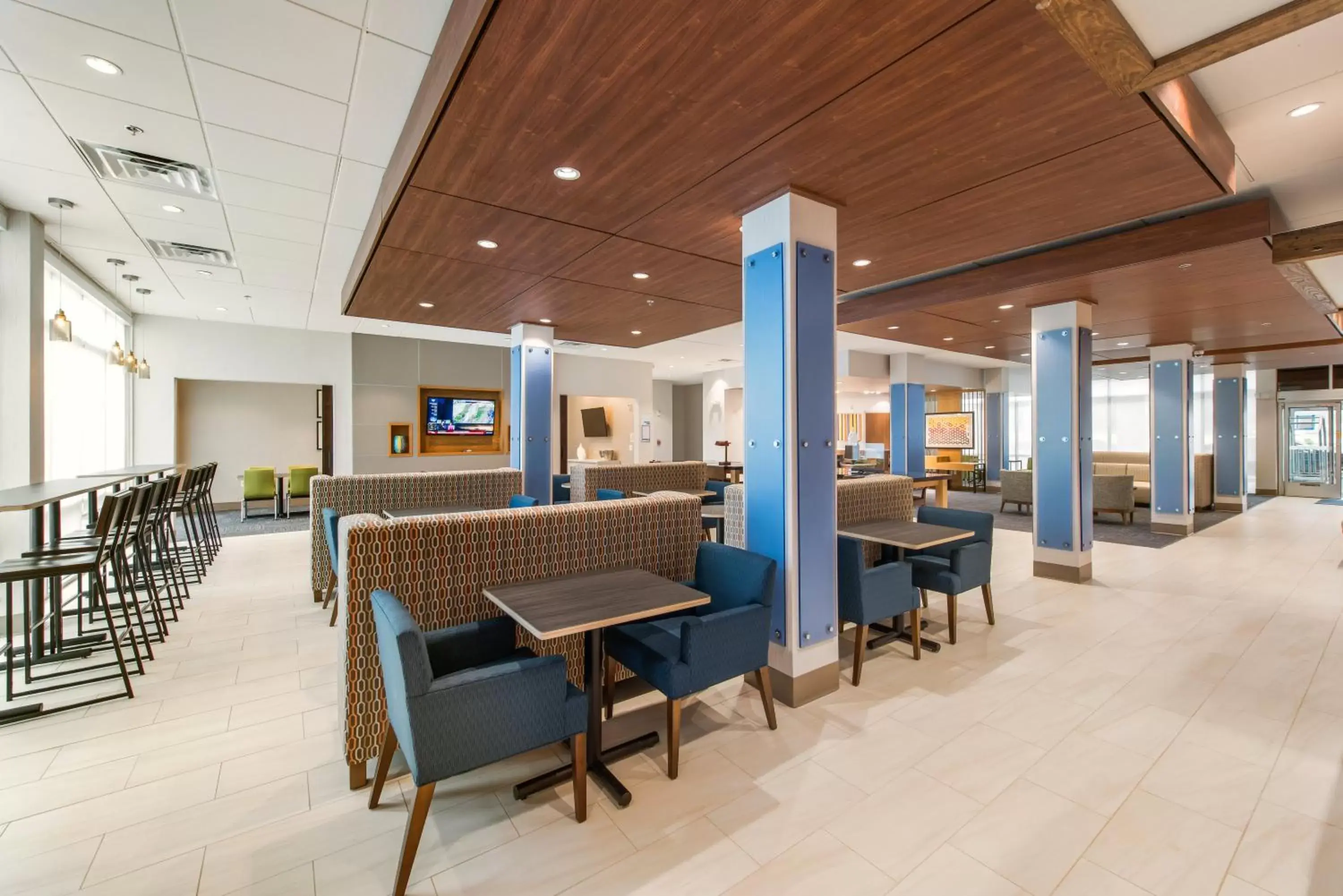 Breakfast, Restaurant/Places to Eat in Holiday Inn Express & Suites - Carrollton West, an IHG Hotel