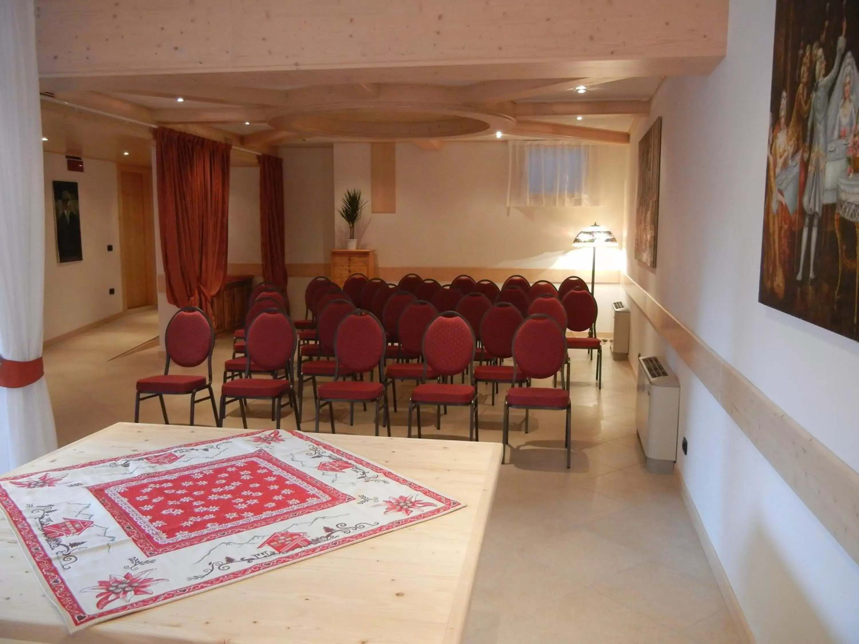 Meeting/conference room in Folgaria Post Hotel