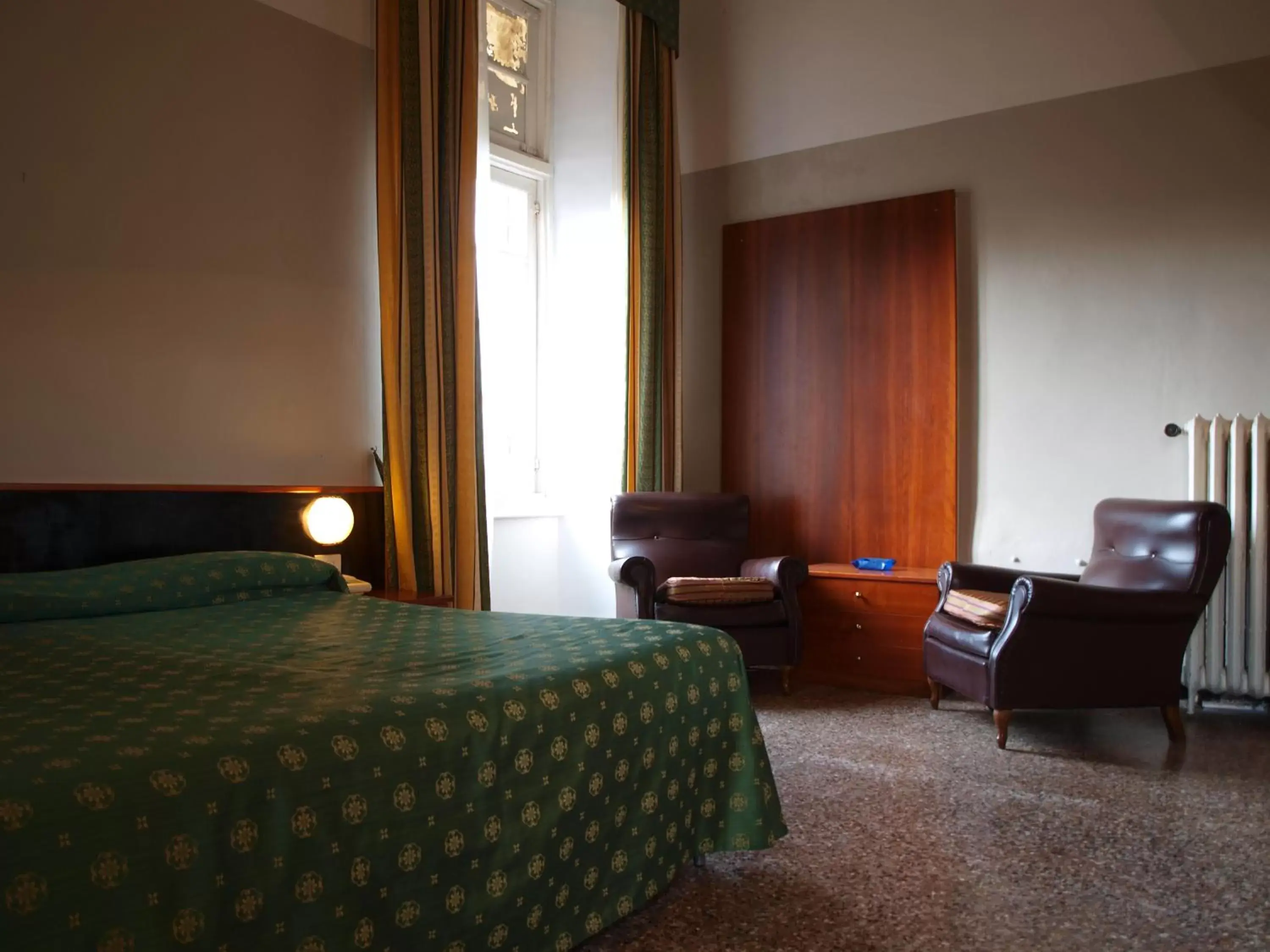 Photo of the whole room, Bed in Hotel Villa Bonera