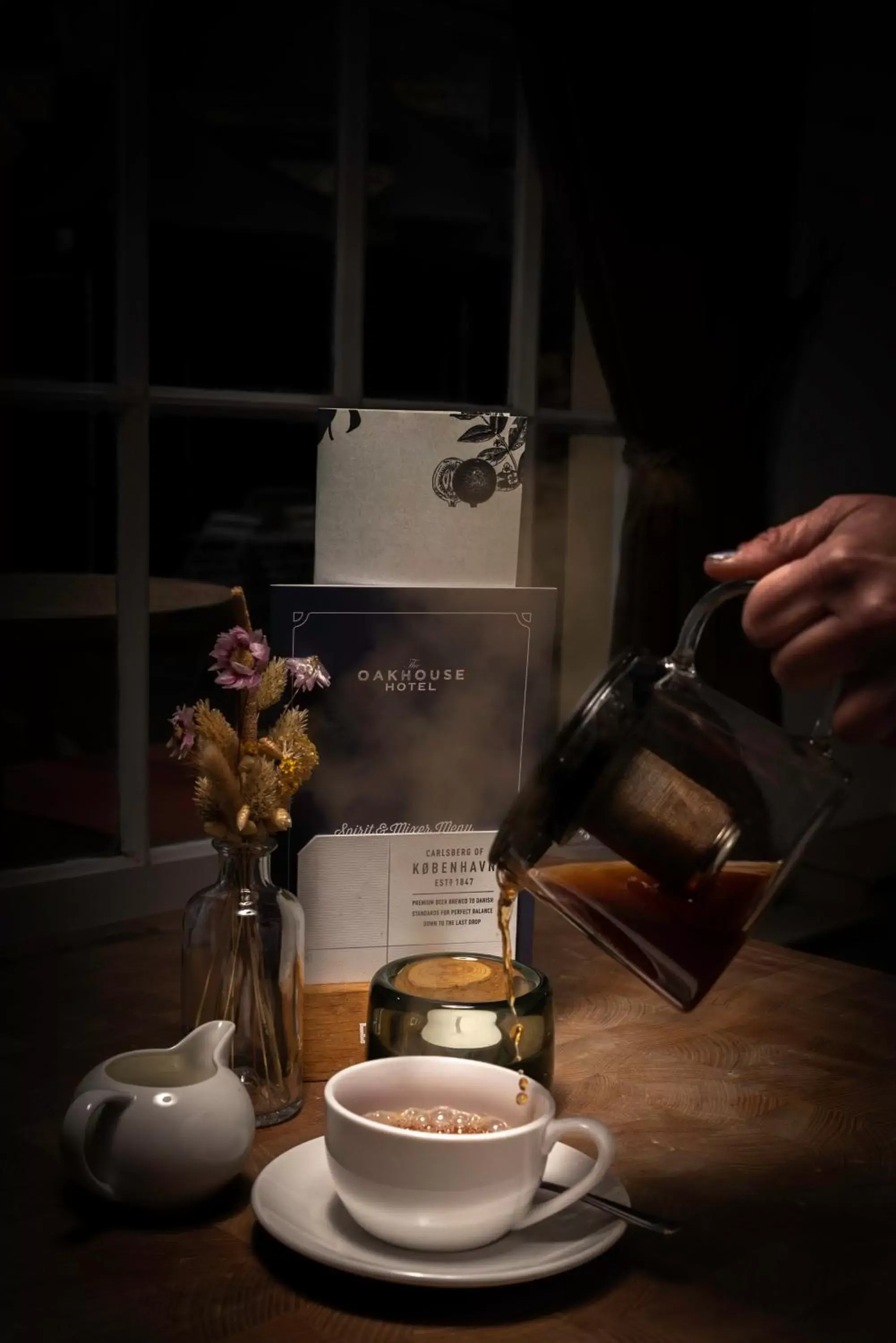 Coffee/tea facilities in The Oak House Hotel