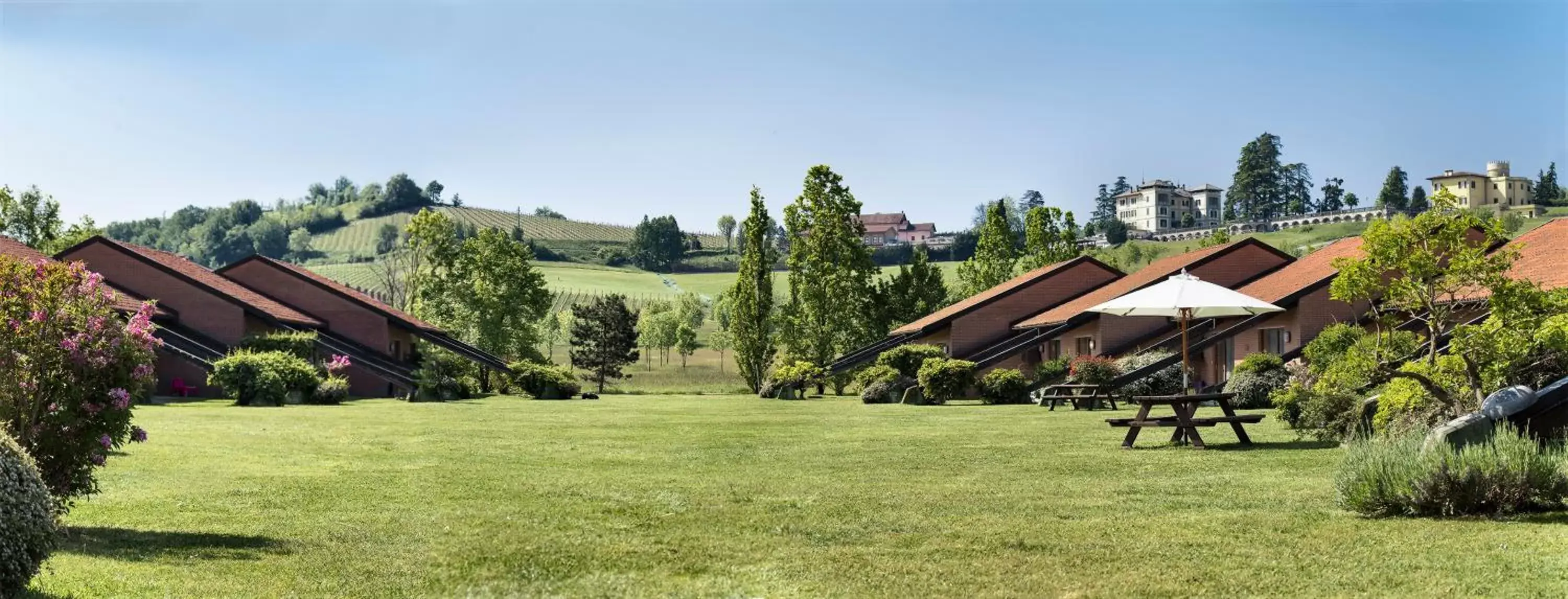 Garden, Property Building in Serravalle Golf Hotel