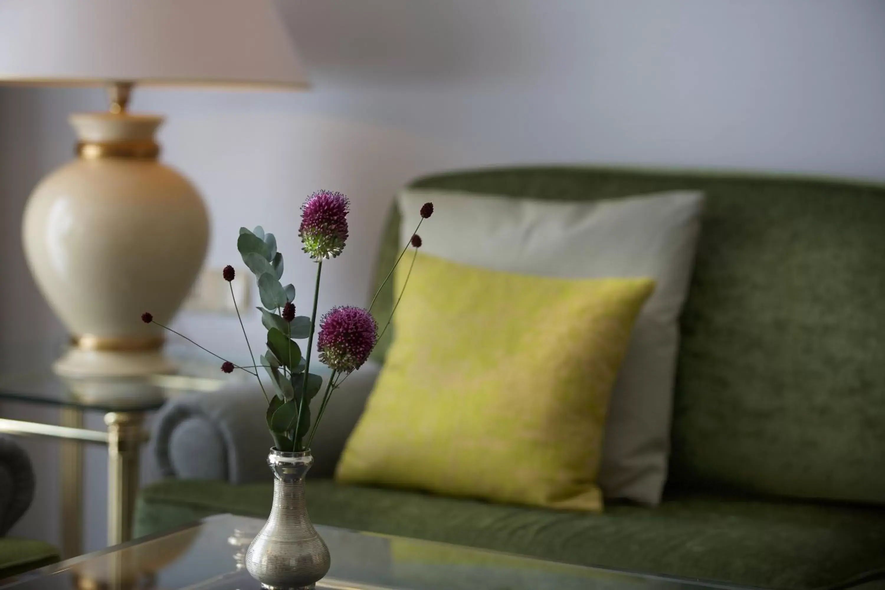 Living room, Seating Area in Steigenberger Hotel Der Sonnenhof