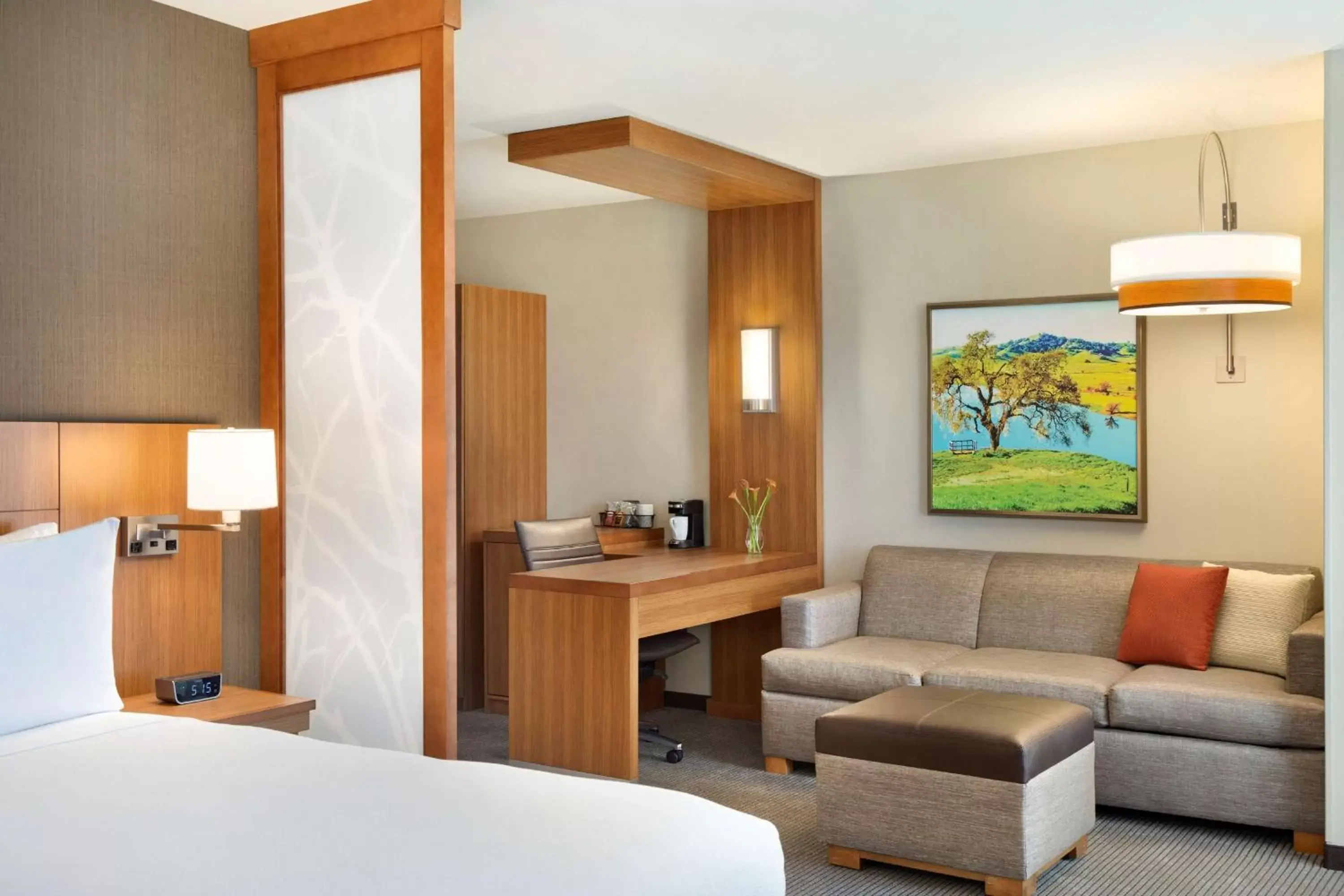 Photo of the whole room, Bed in Hyatt Place Vacaville Photo of the whole room, Bed in Hyatt Place Vacaville