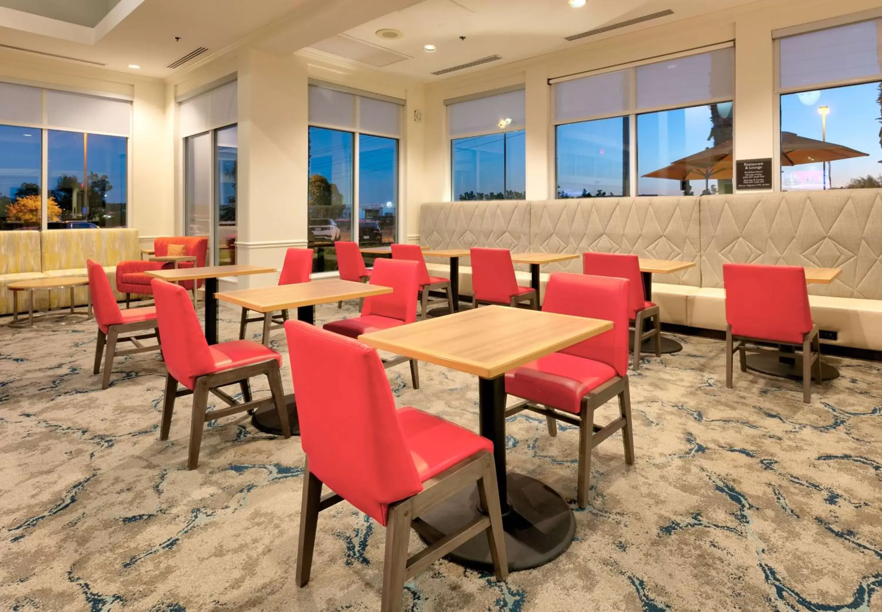 Breakfast in Hilton Garden Inn Irvine East/Lake Forest Breakfast in Hilton Garden Inn Irvine East/Lake Forest