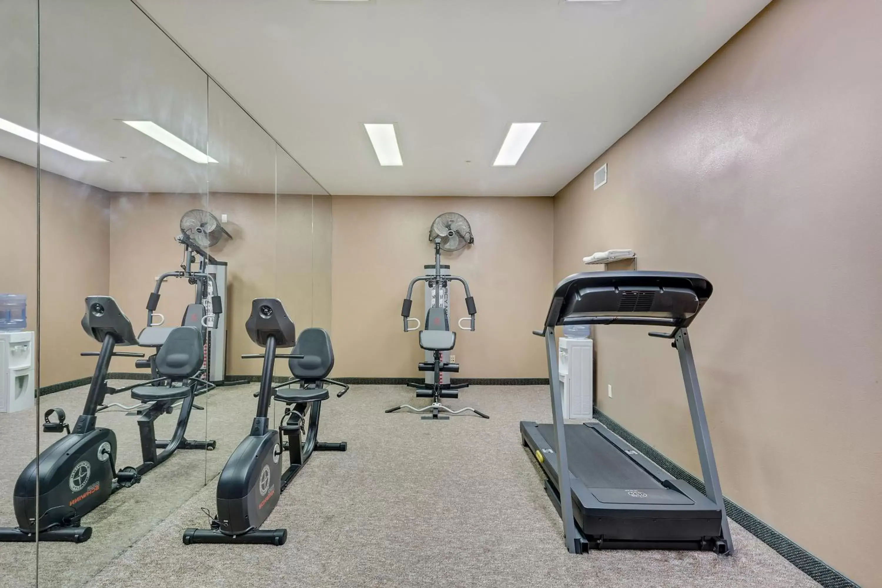 Fitness centre/facilities, Fitness Center/Facilities in Super 8 by Wyndham Weslaco