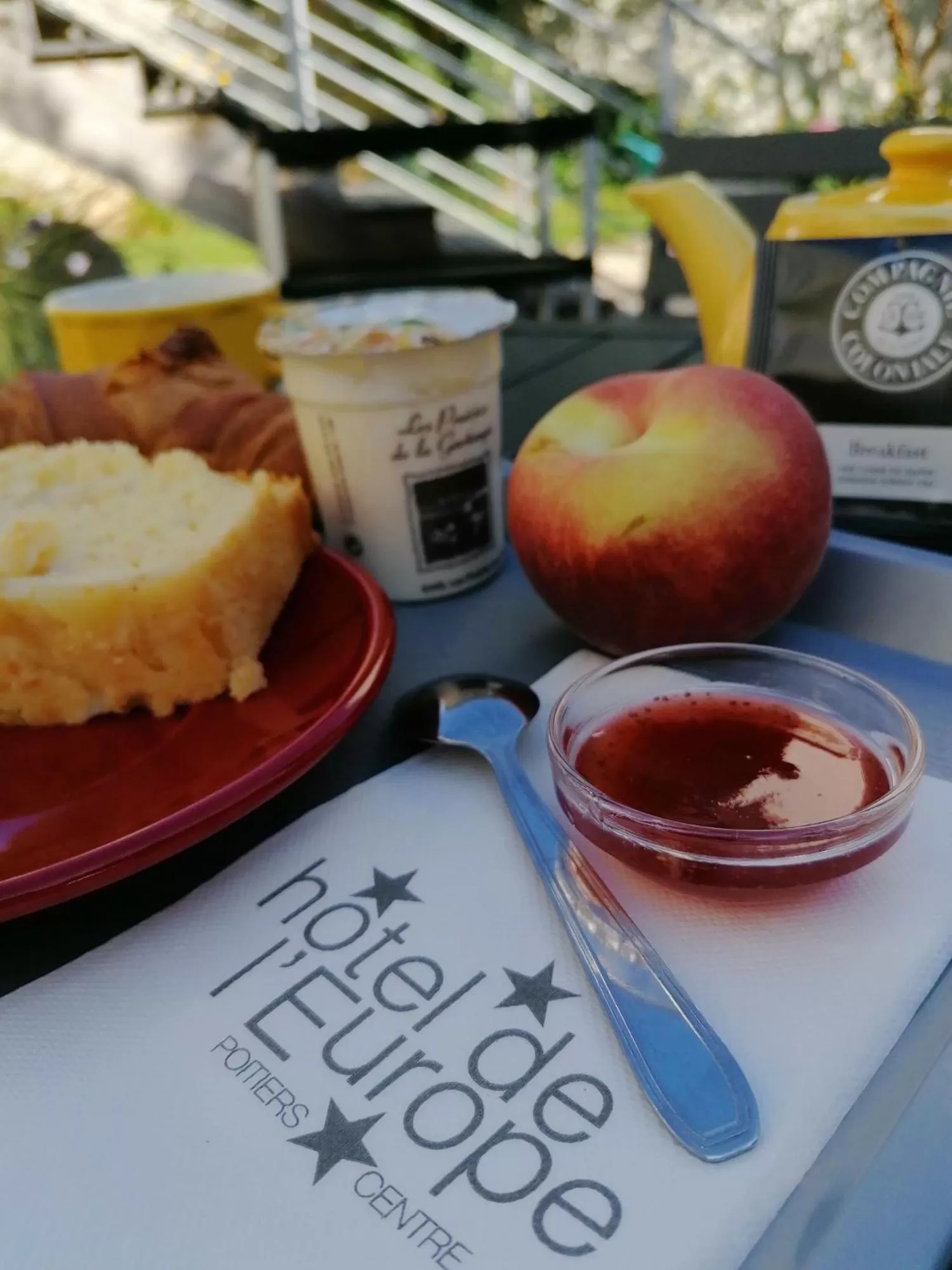 Breakfast in Logis Hôtel de l'Europe