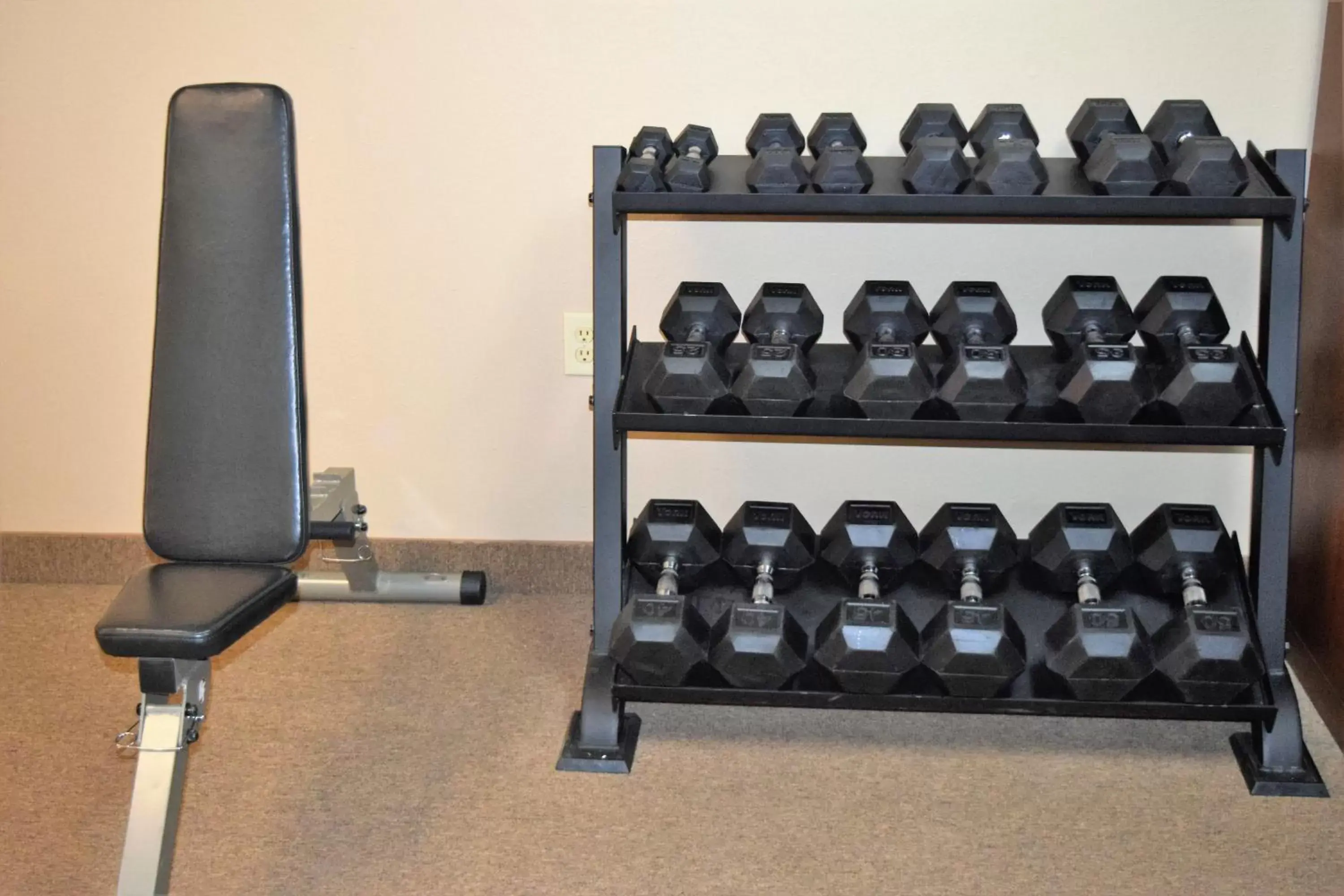 Fitness centre/facilities, Fitness Center/Facilities in Country Inn & Suites by Radisson, Dunn, NC