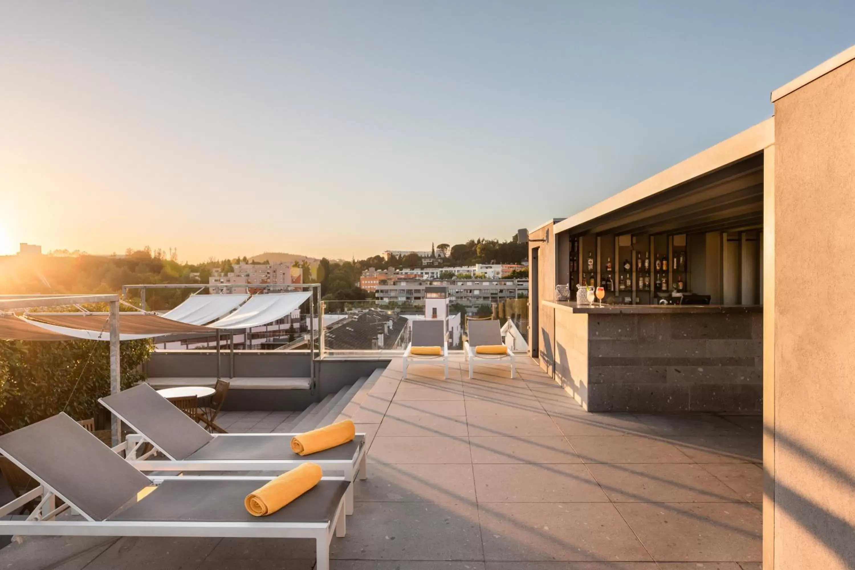 Swimming pool in Eurostars Santa Luzia