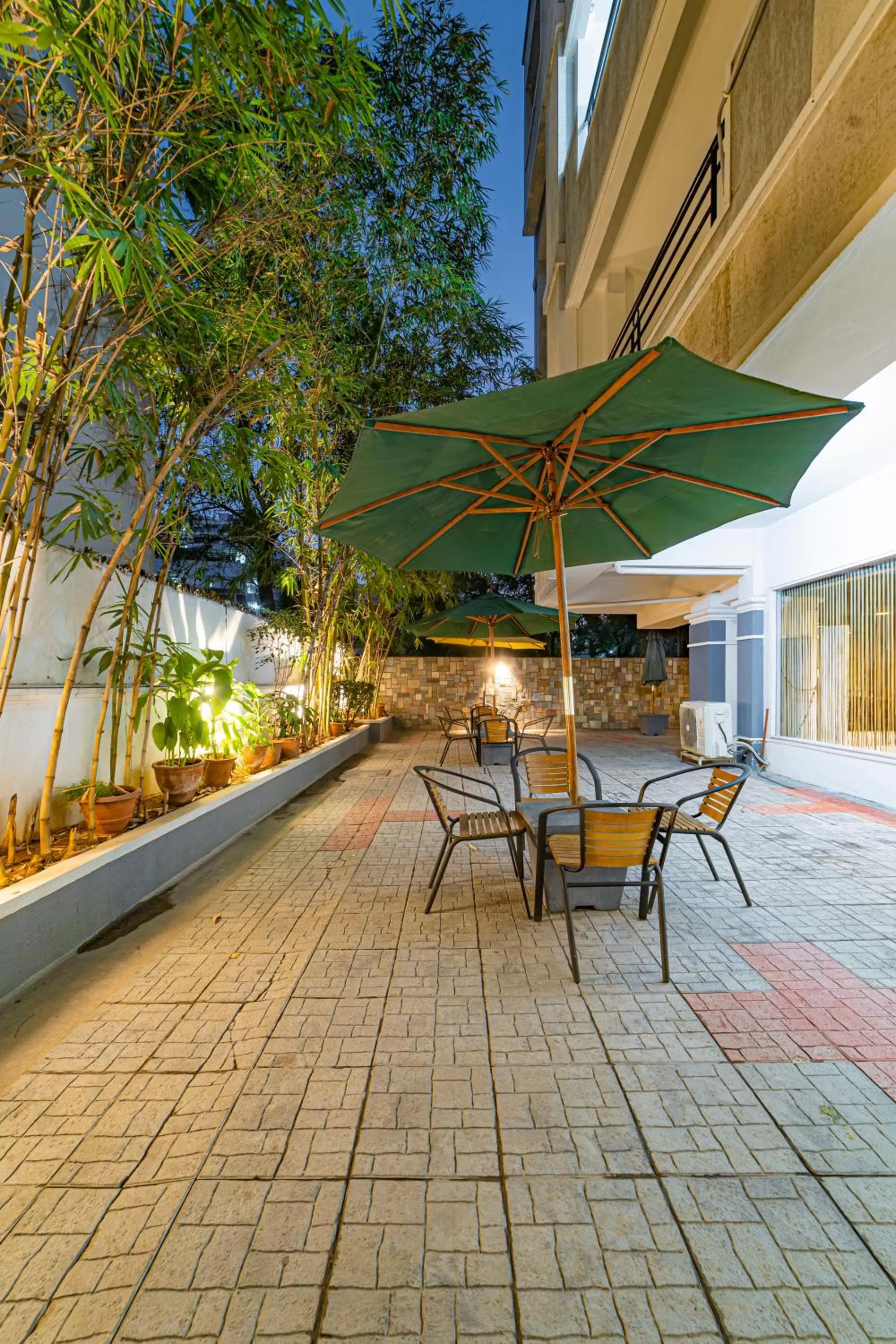 Restaurant/places to eat in Hotel Athome , Whitefields, Kondapur