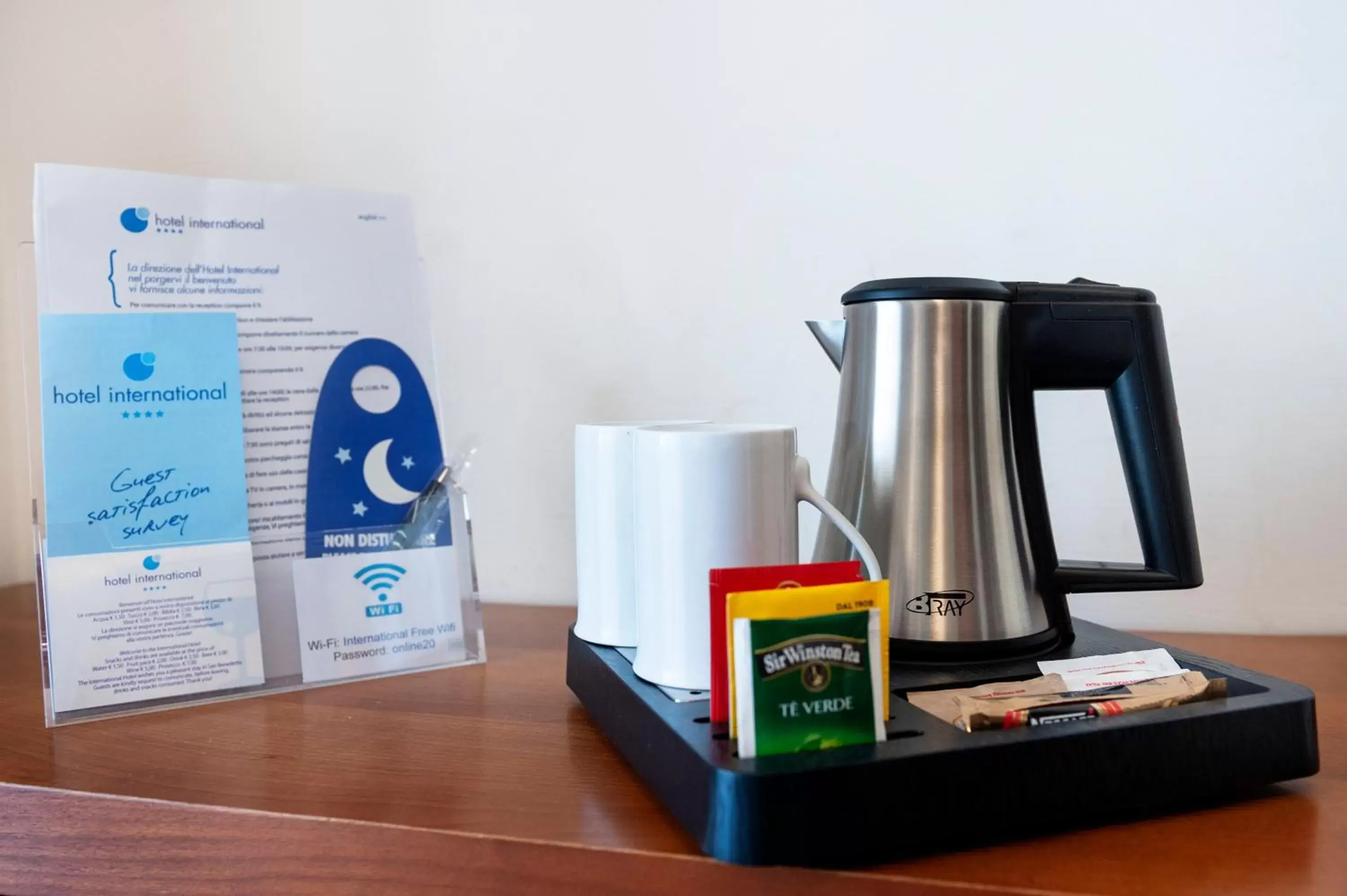 Coffee/tea facilities in Hotel International