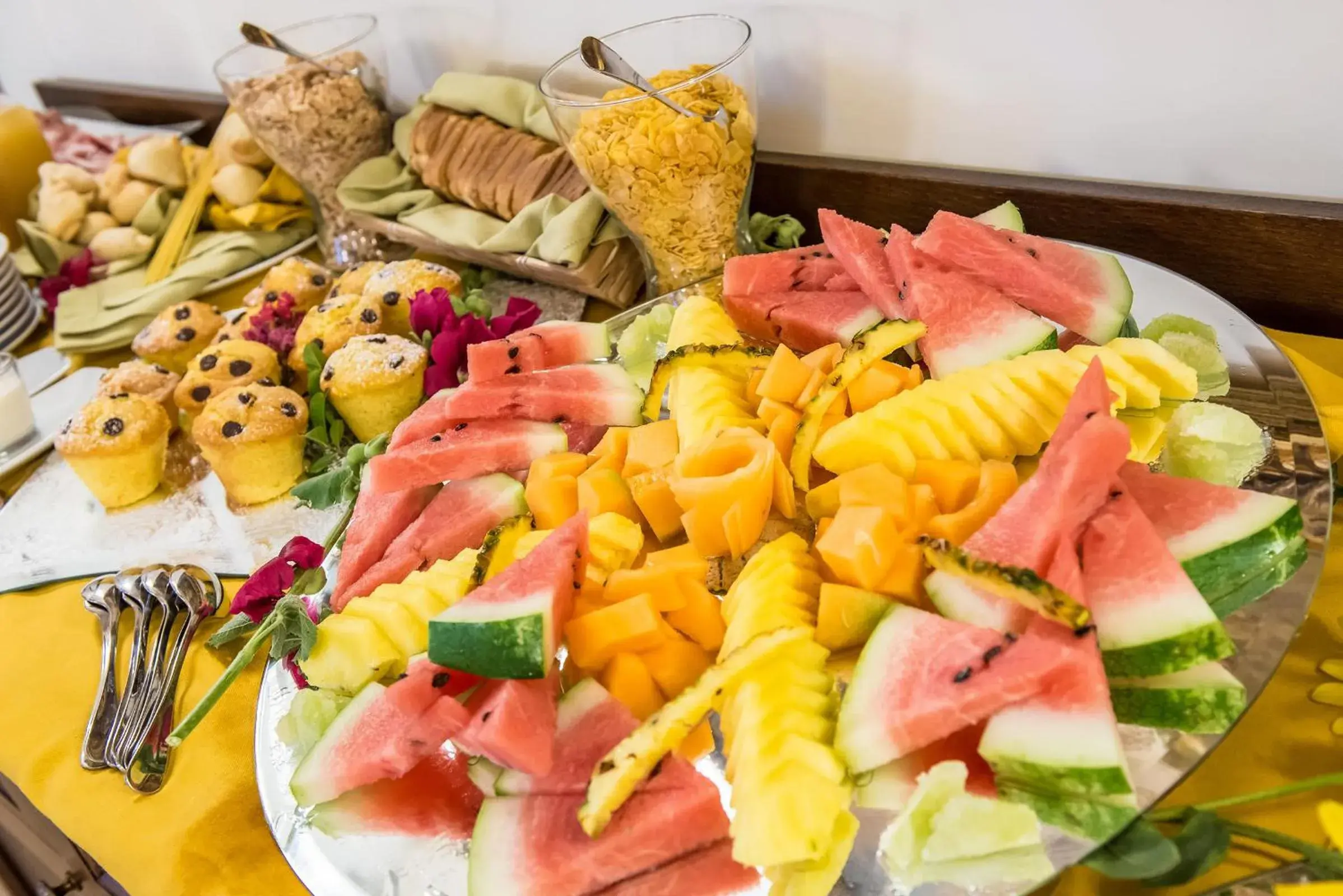 Buffet breakfast, Food in Relais Paradiso Resort & Spa