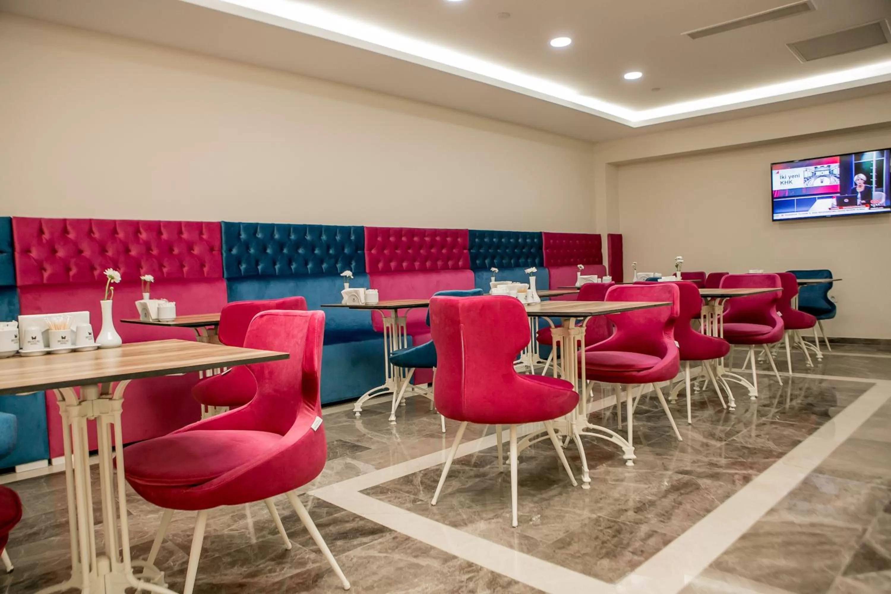 Restaurant/places to eat in Beyzas Hotels & Suites