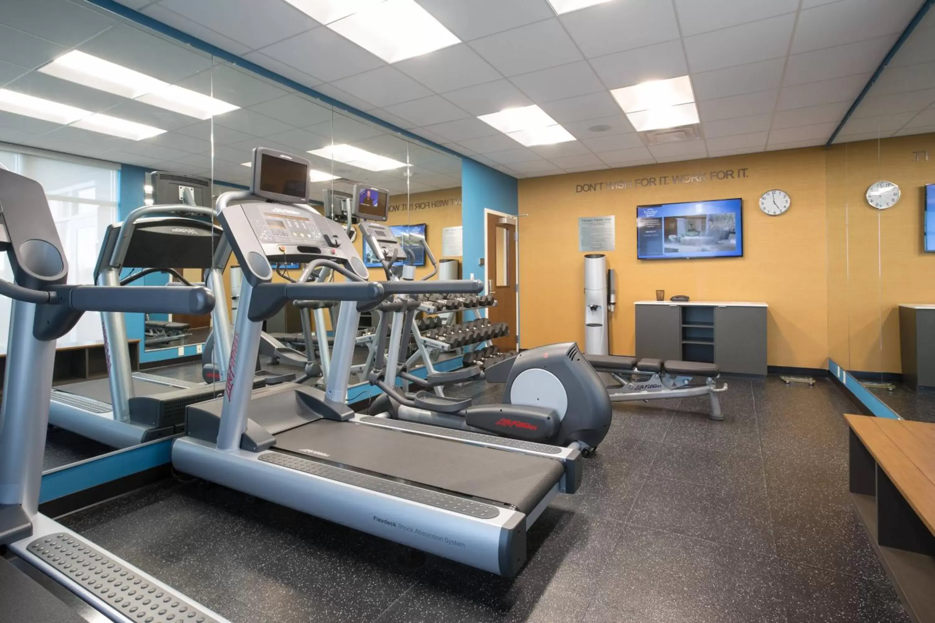 Fitness centre/facilities, Fitness Center/Facilities in Fairfield Inn & Suites by Marriott Burlington