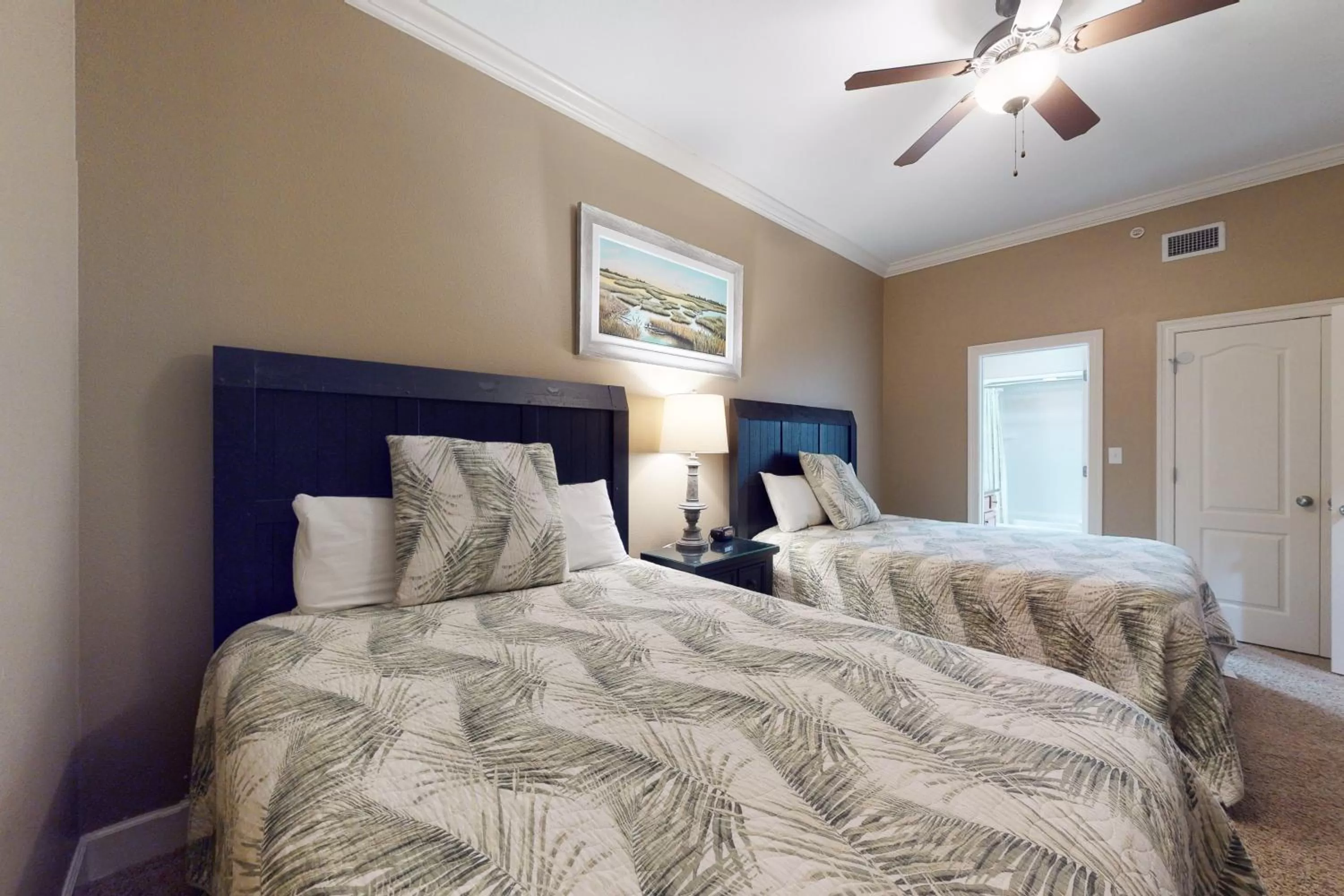 Bed in Phoenix West II #1916