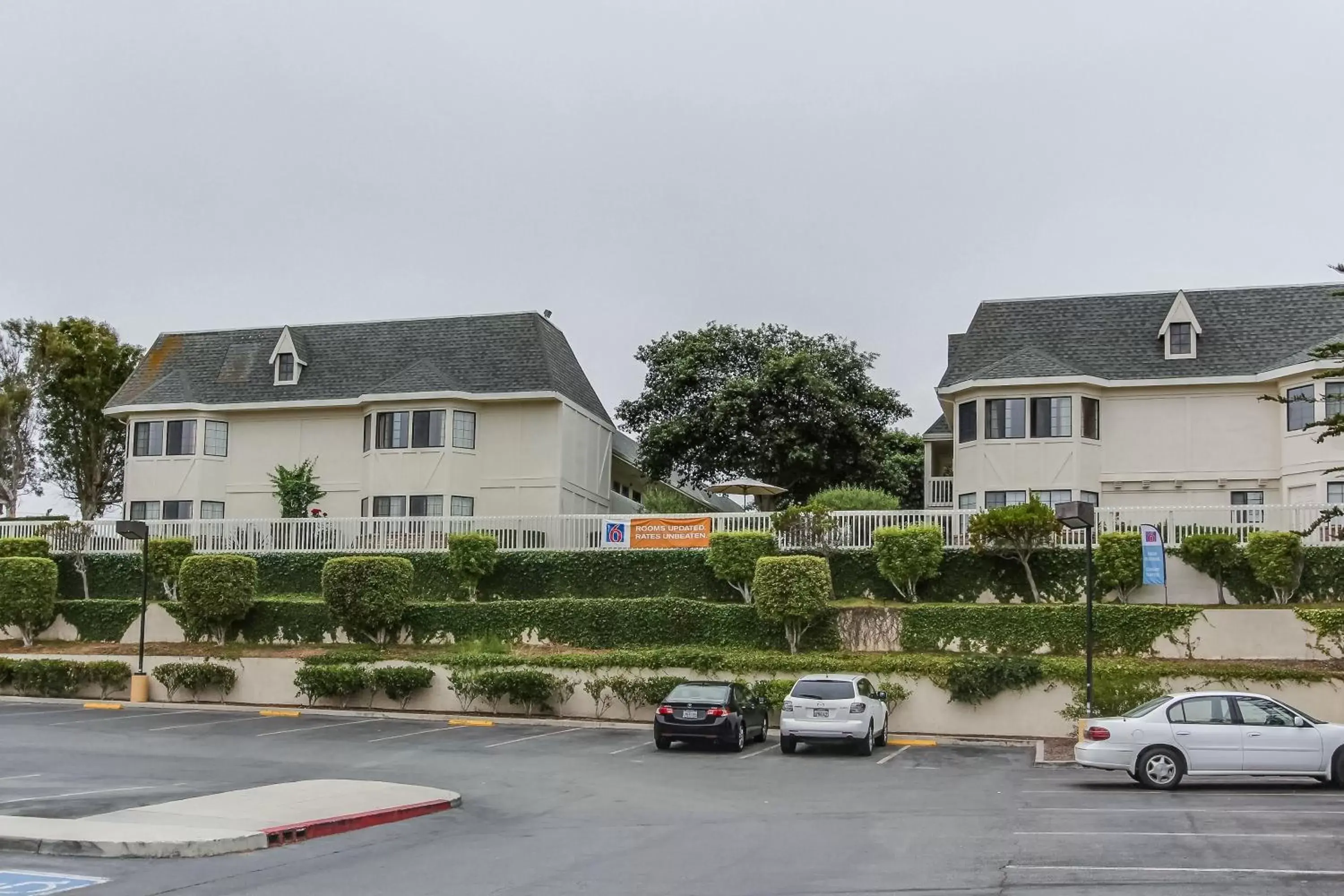 Facade/entrance, Property Building in Motel 6-Marina, CA - Monterey