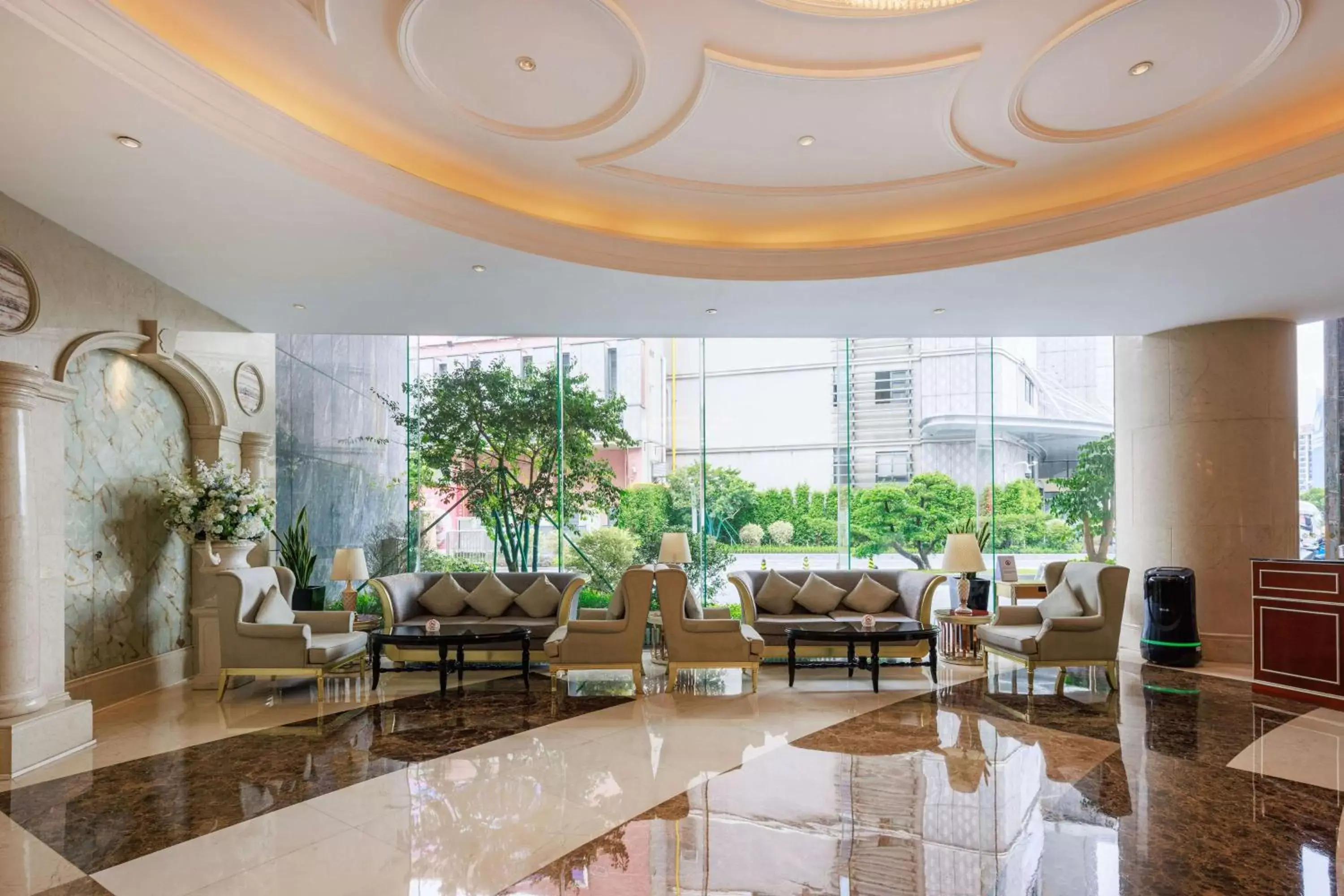 Lobby or reception in WYNDHAM Foshan shunde Lobby or reception in WYNDHAM Foshan shunde