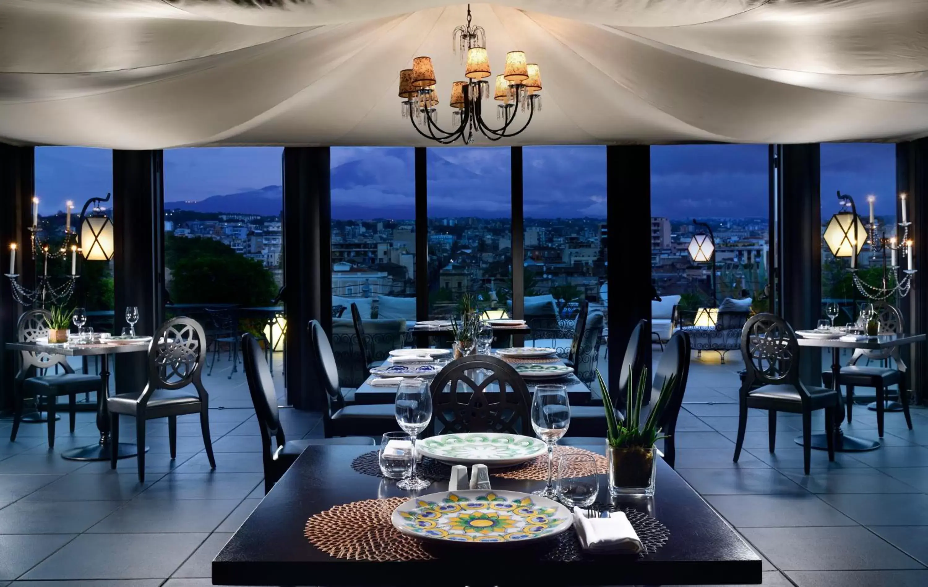 Balcony/Terrace, Restaurant/Places to Eat in Palace Catania | UNA Esperienze