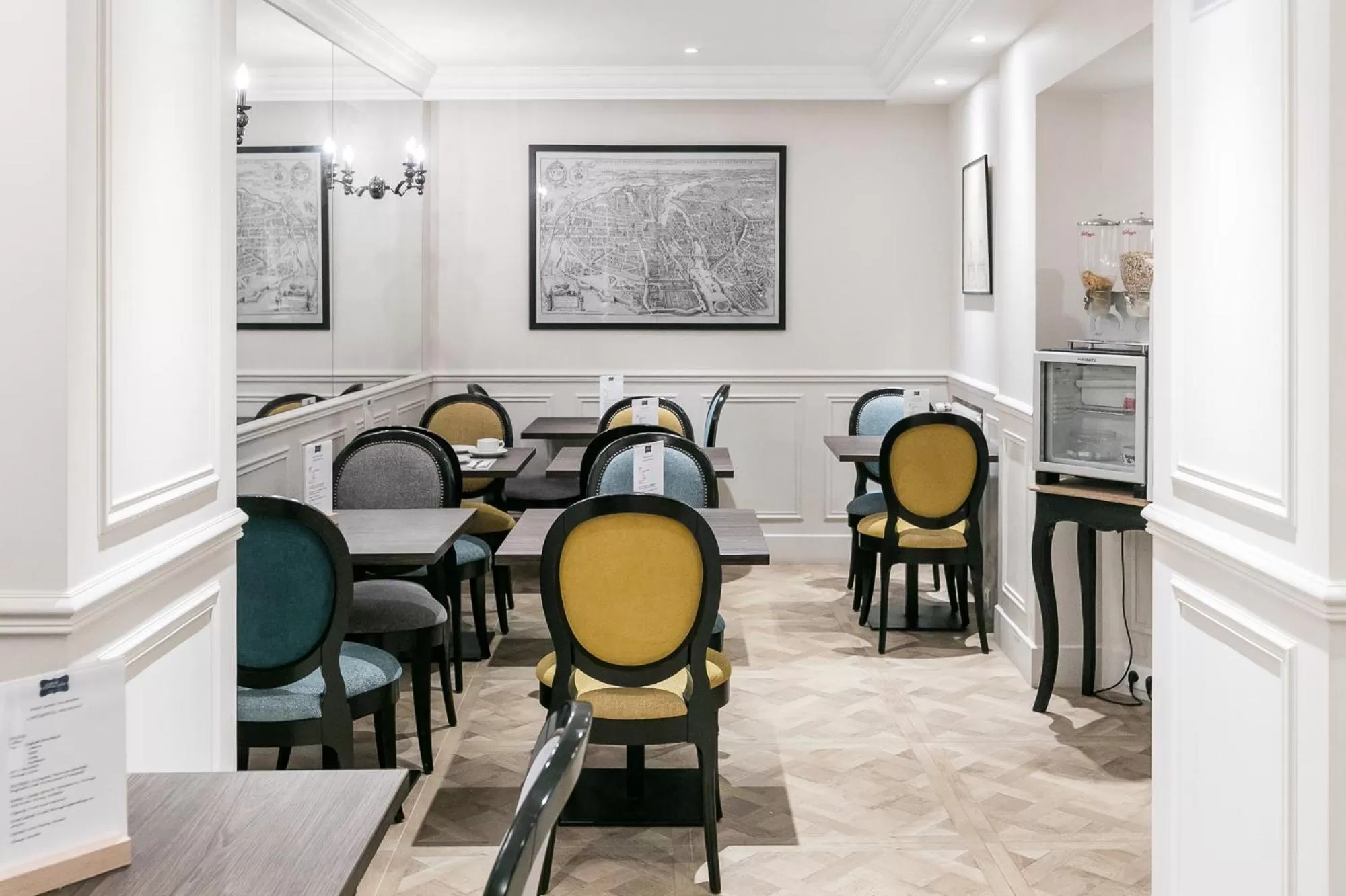 Dining area in Hotel Saint Christophe