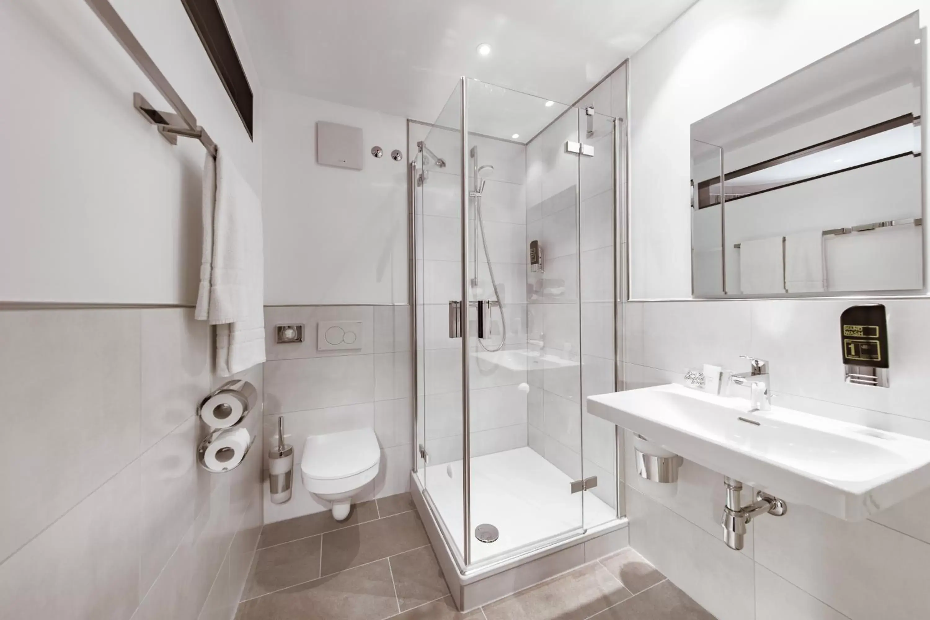 Shower, Bathroom in Maison Schiller by DesignCity Hotels