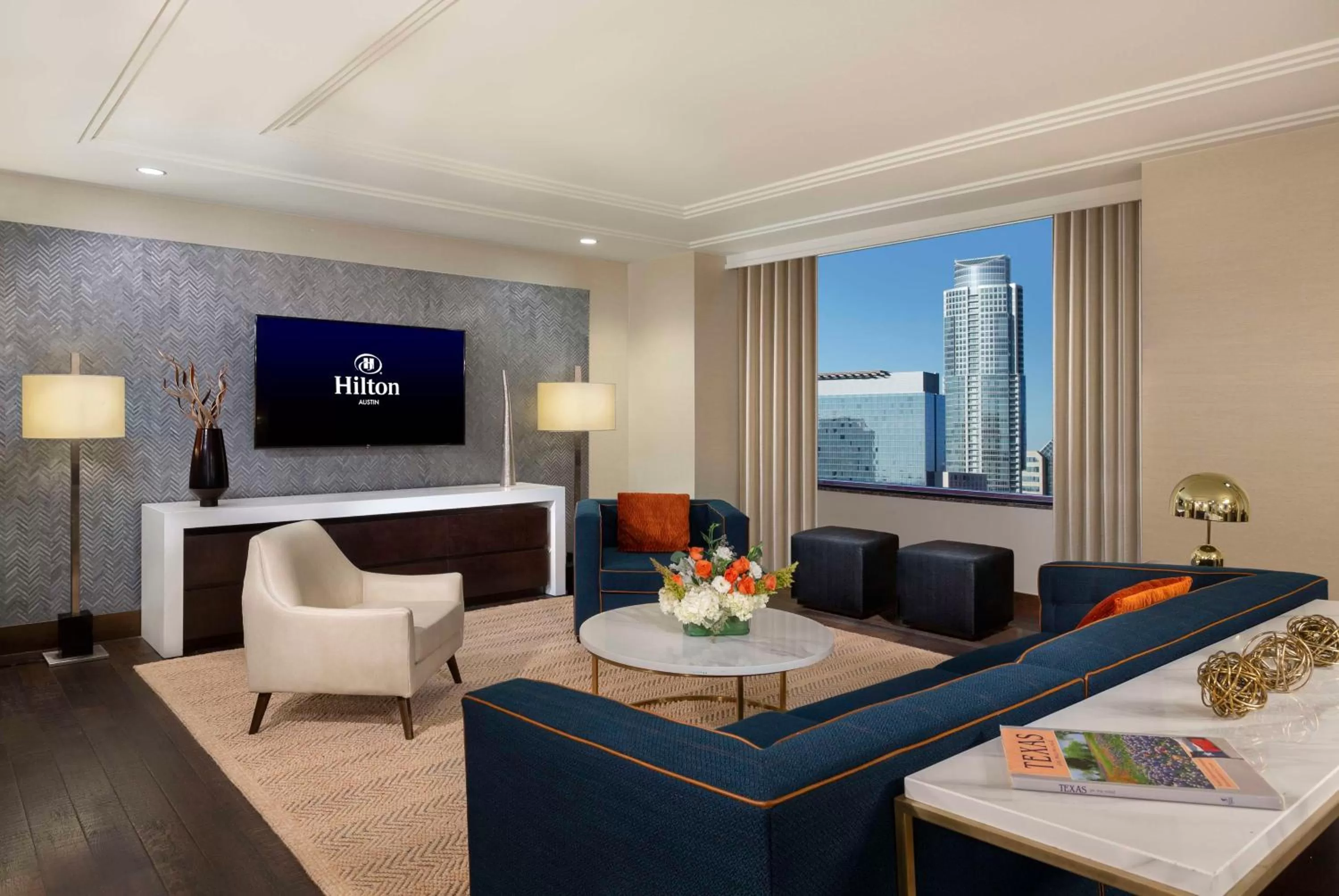 Living room in Hilton Austin