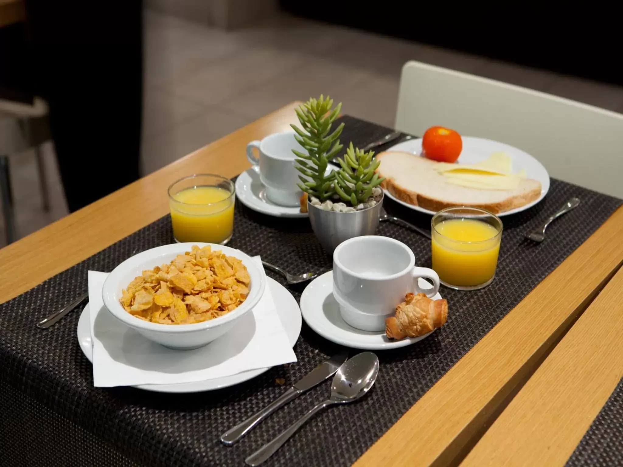 Buffet breakfast in Hotel Sagrada Familia