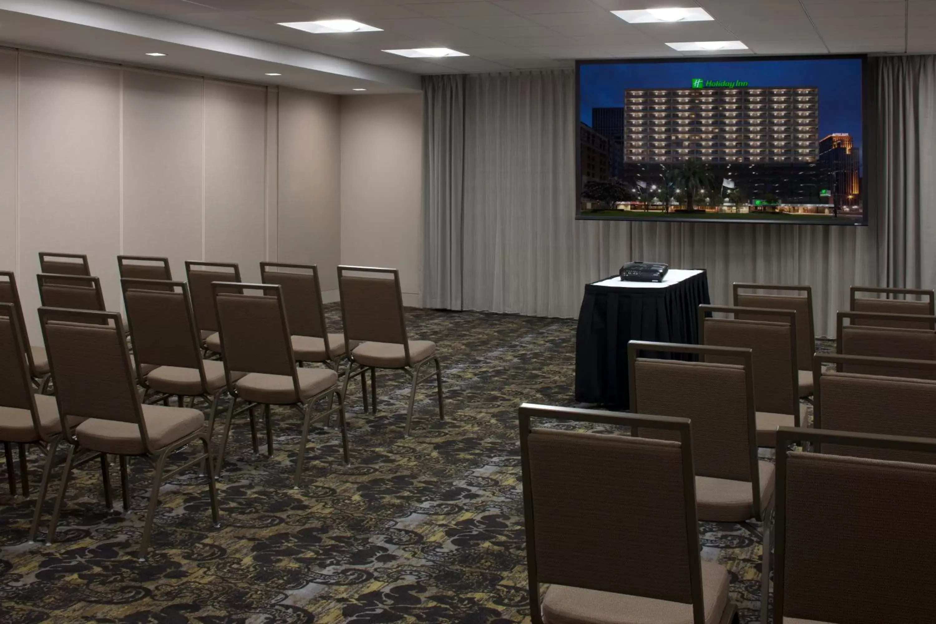 Meeting/conference room in Holiday Inn New Orleans-Downtown Superdome, an IHG Hotel