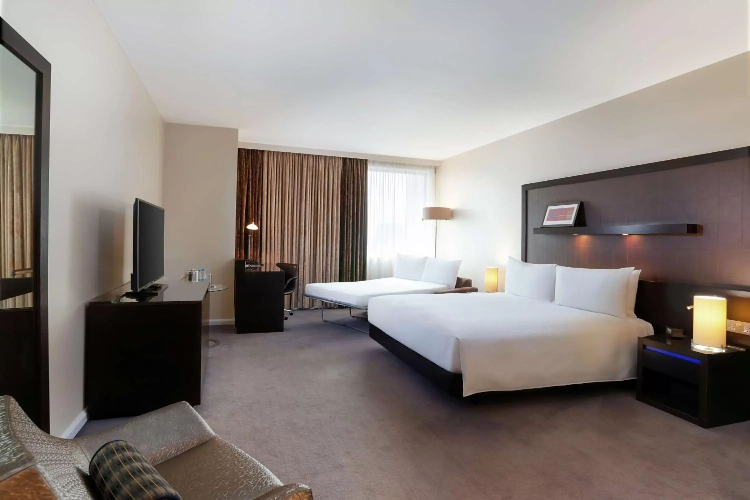 Bedroom in Hilton London Canary Wharf