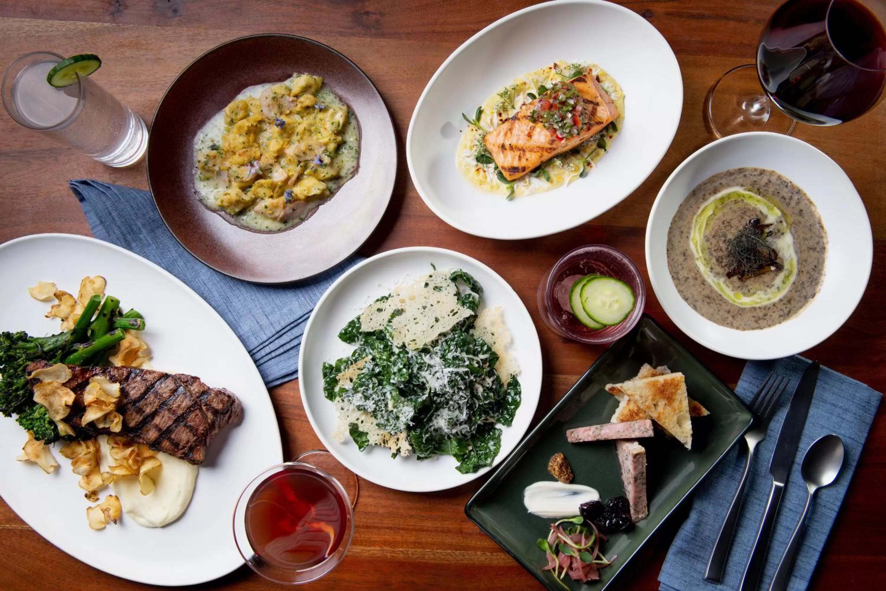 Restaurant/places to eat in Kimpton - Pittman Hotel by IHG