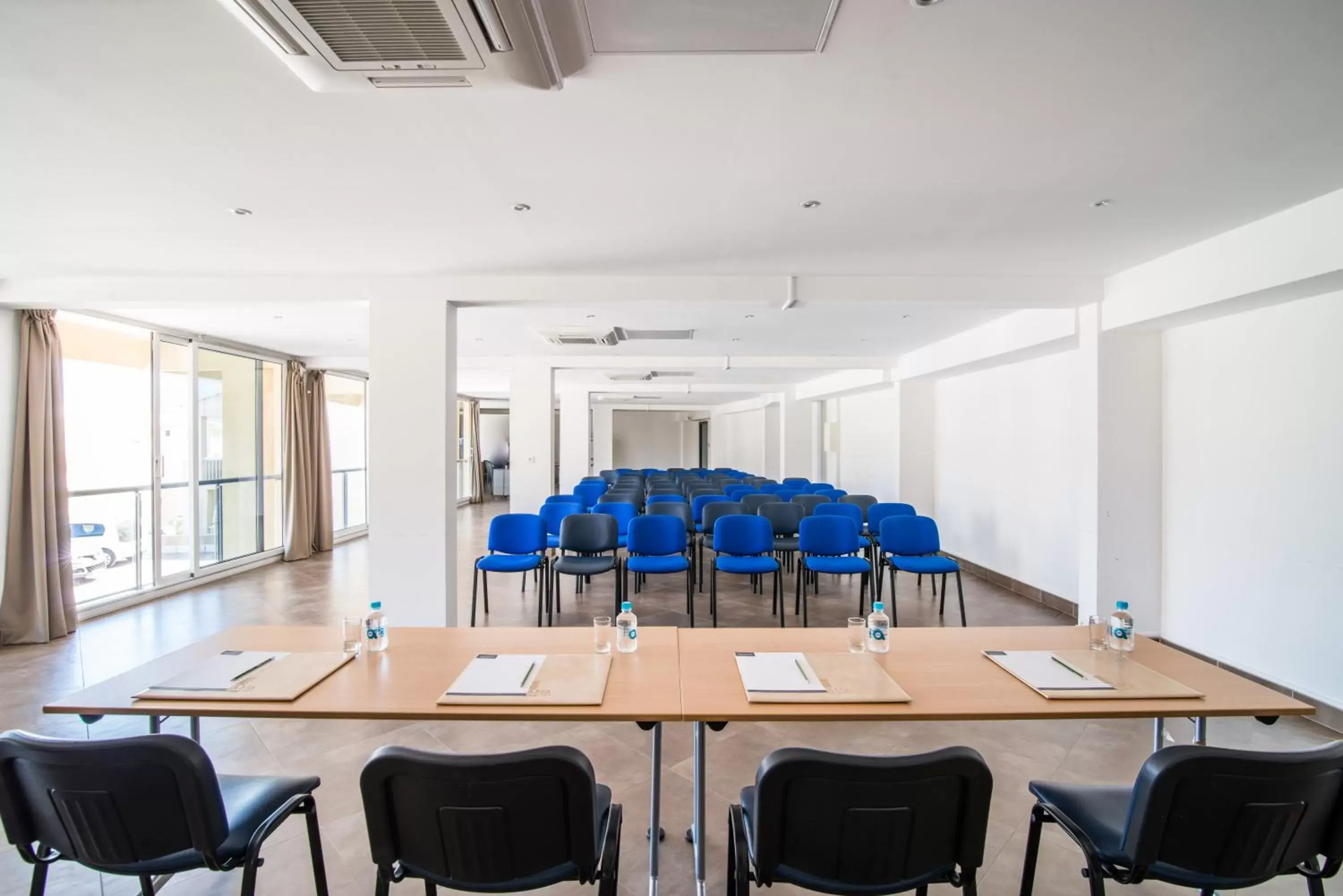 Meeting/conference room in Le Mariana