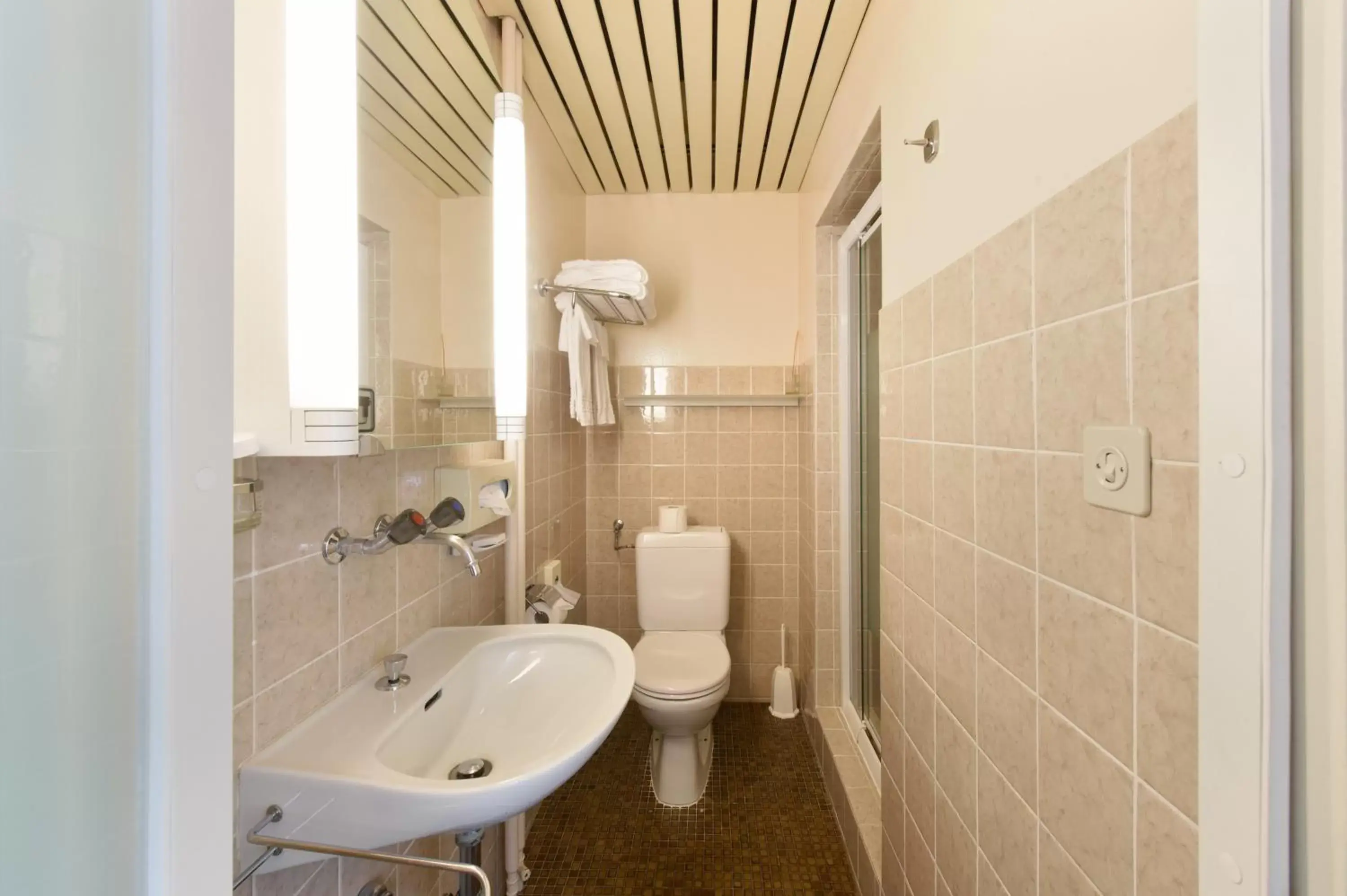 Bathroom in Hôtel Bellerive