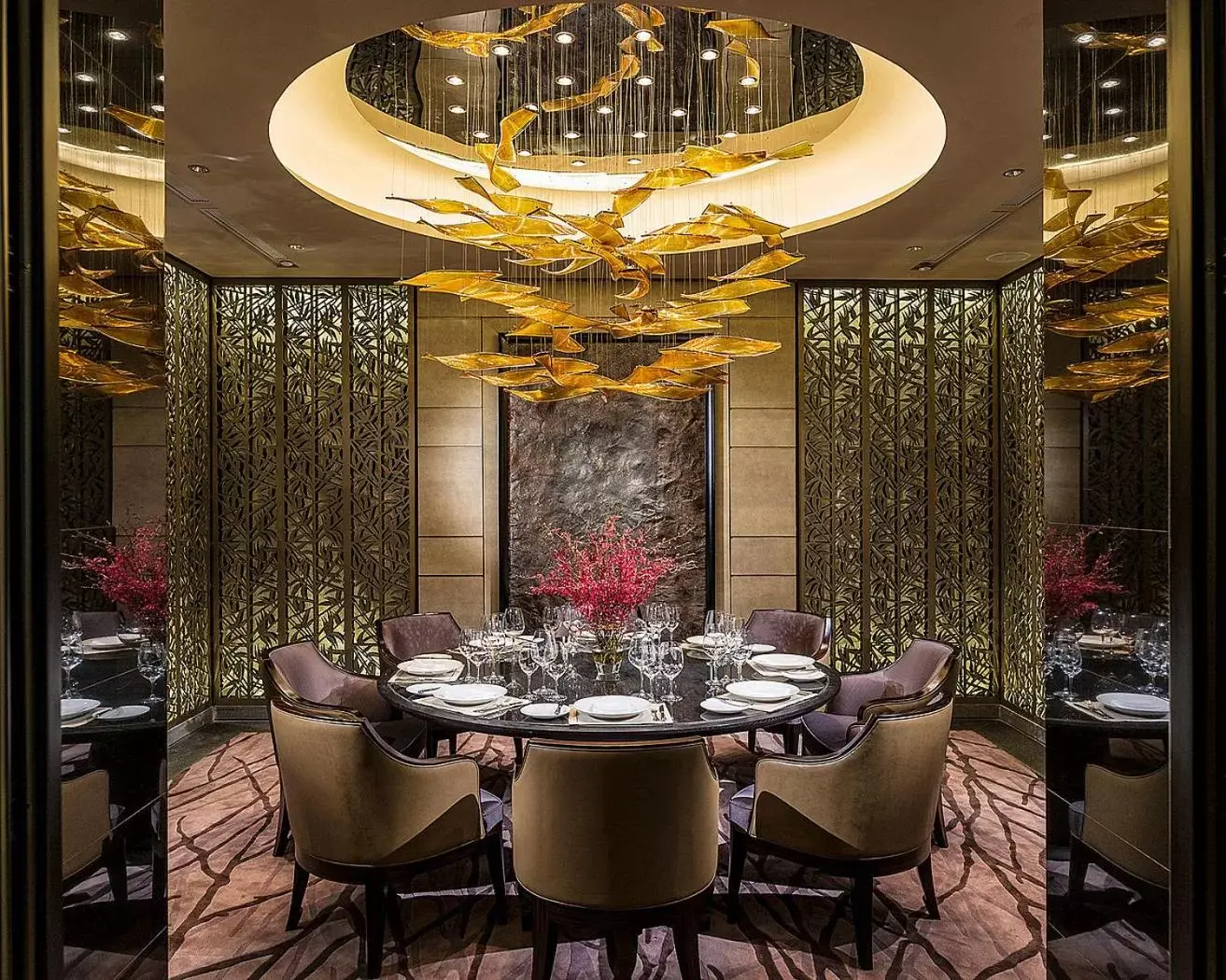 Buffet breakfast, Restaurant/Places to Eat in Four Seasons Hotel Shenzhen