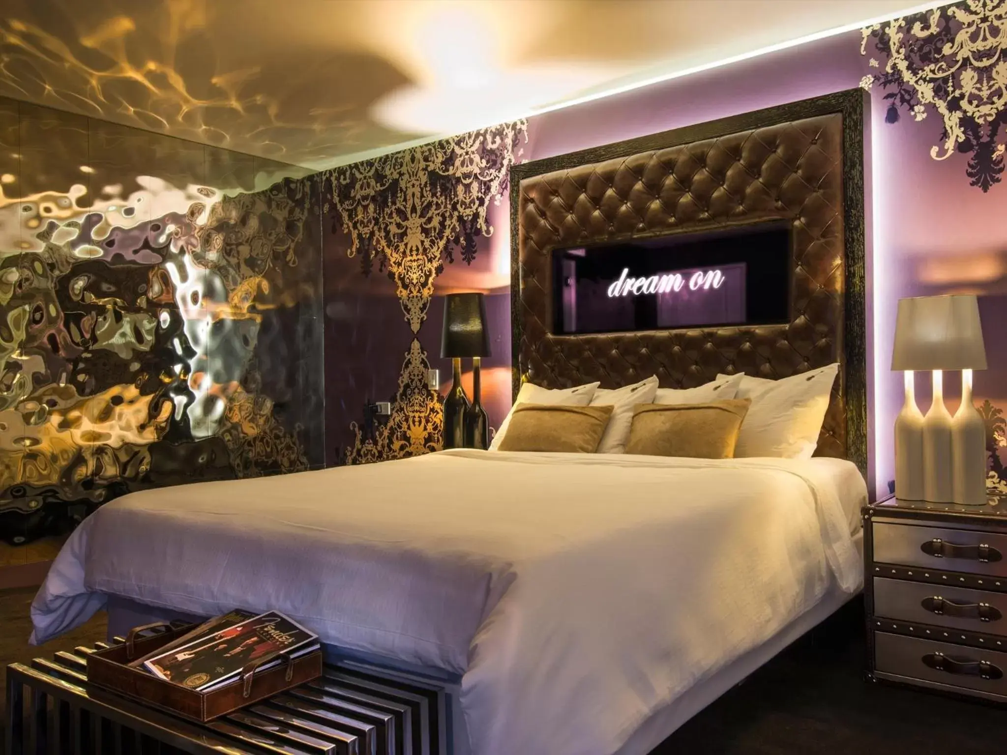 Bed in Hotel Zoso Bed in Hotel Zoso