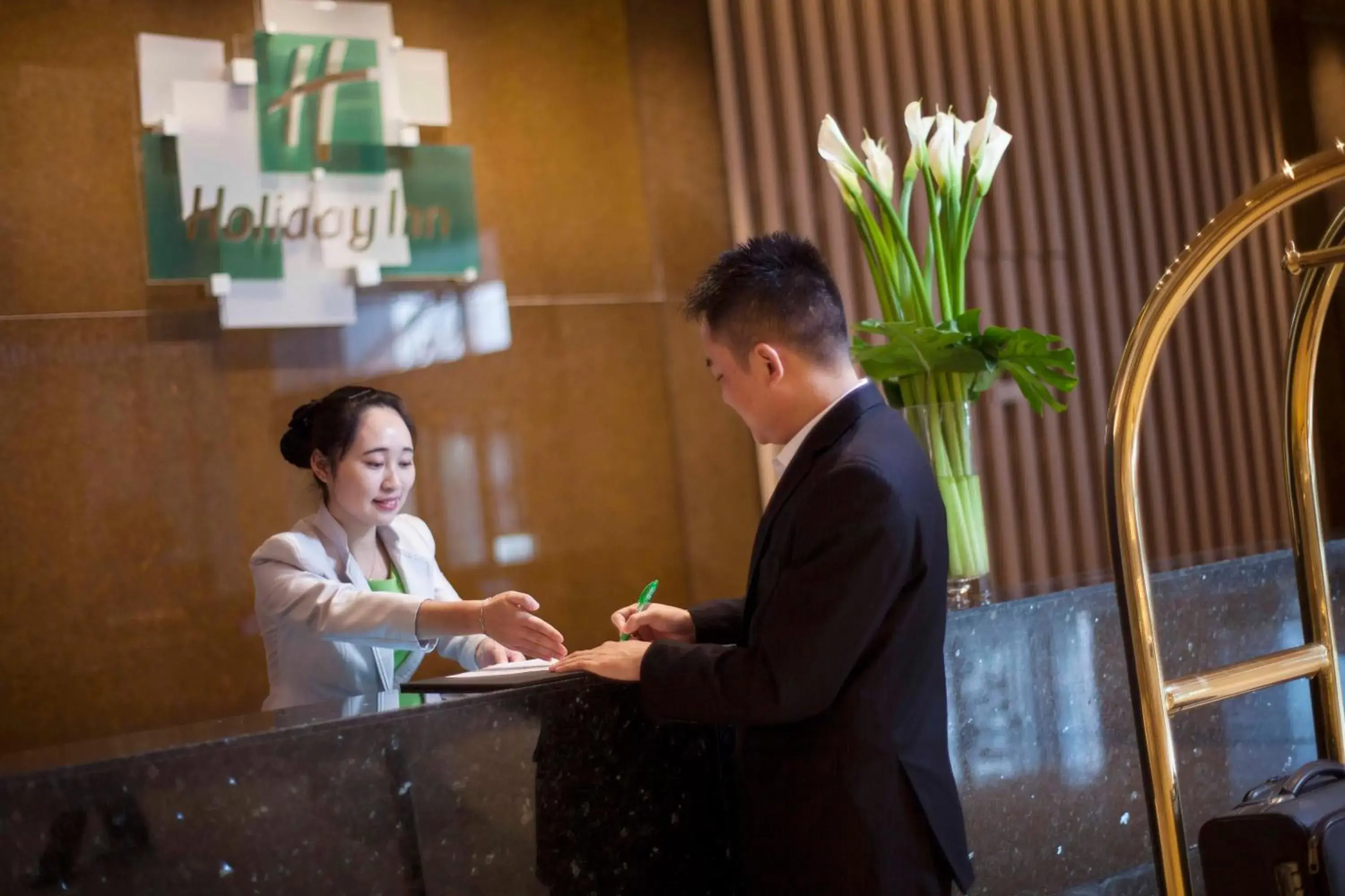 Property building, Lobby/Reception in Holiday Inn Suzhou Huirong Plaza, an IHG Hotel