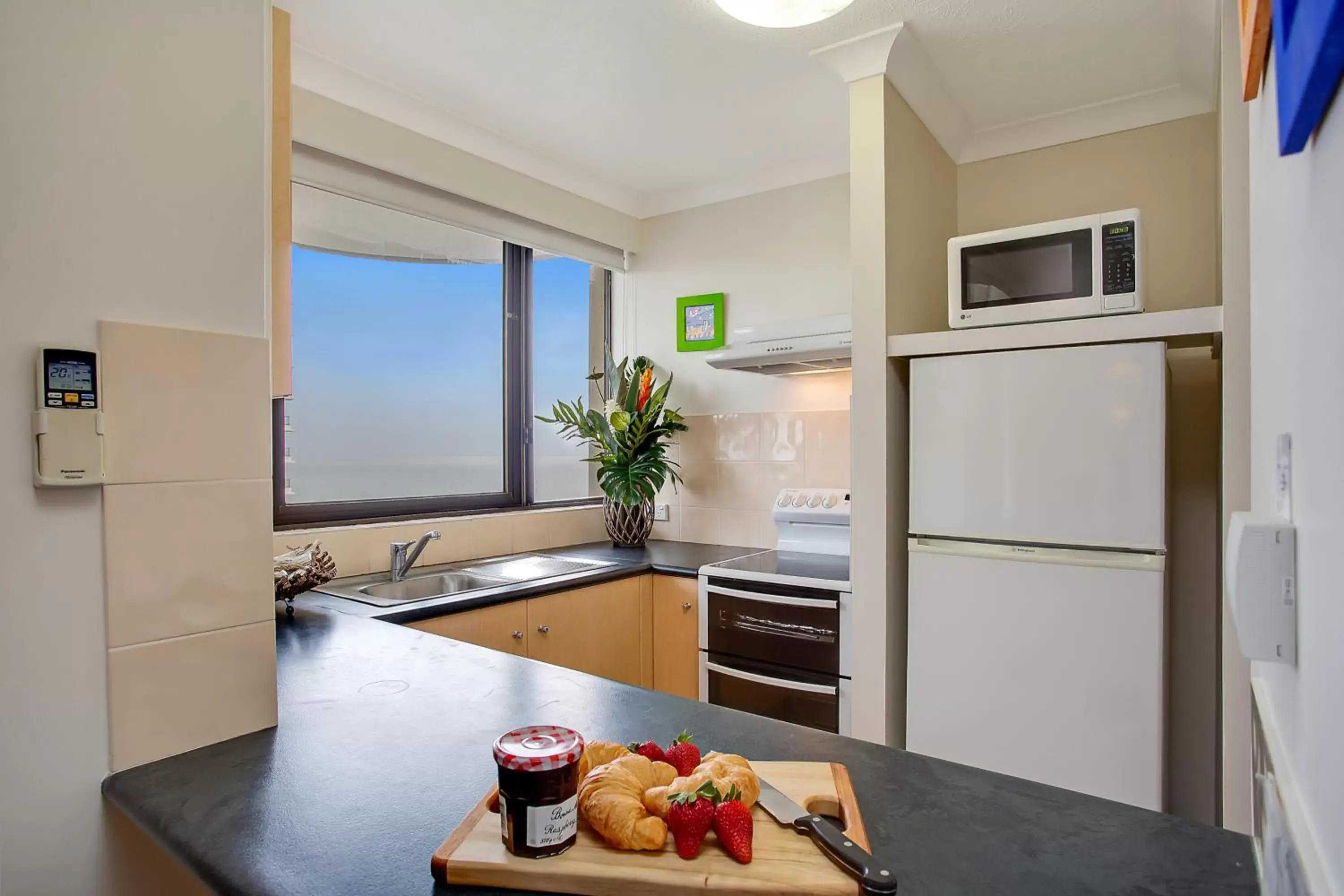 Food close-up, Kitchen/Kitchenette in Broadbeach Pacific Resort