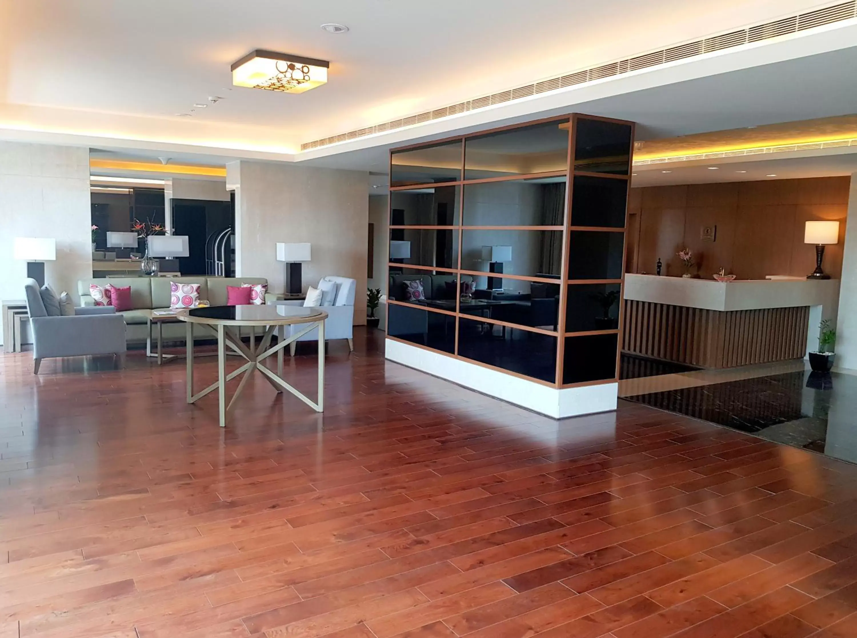 Other, Dining Area in Oakwood Residence Kapil Hyderabad