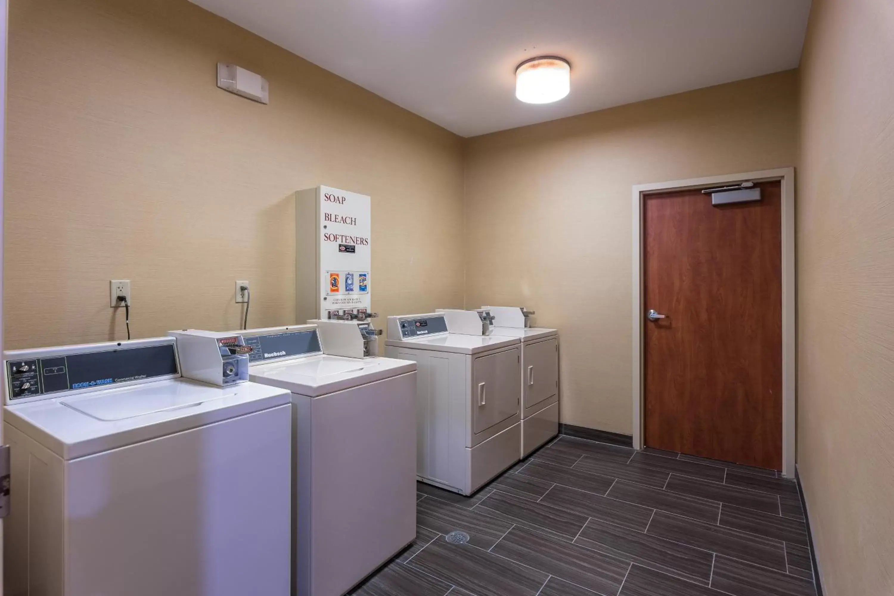 Other, Bathroom in Holiday Inn Express Hotel & Suites Edmond, an IHG Hotel