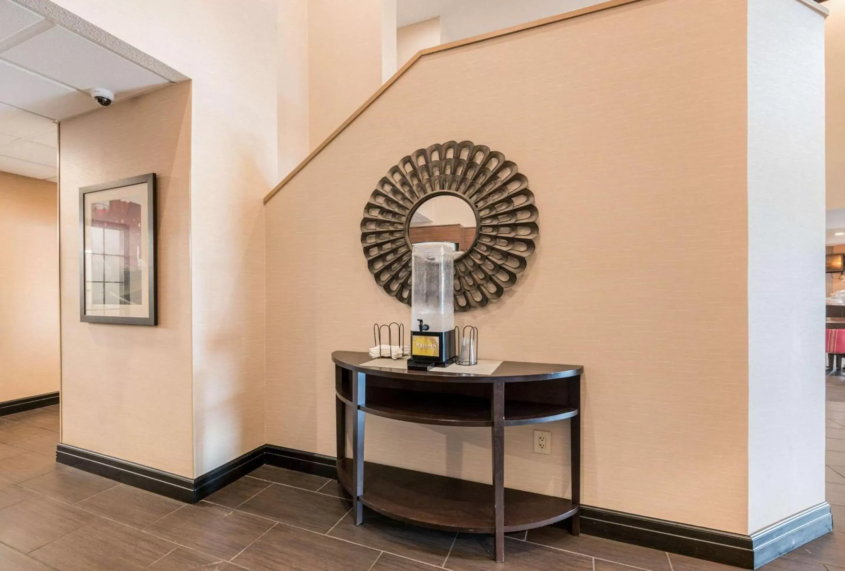 Lobby or reception in Comfort Suites Monroe