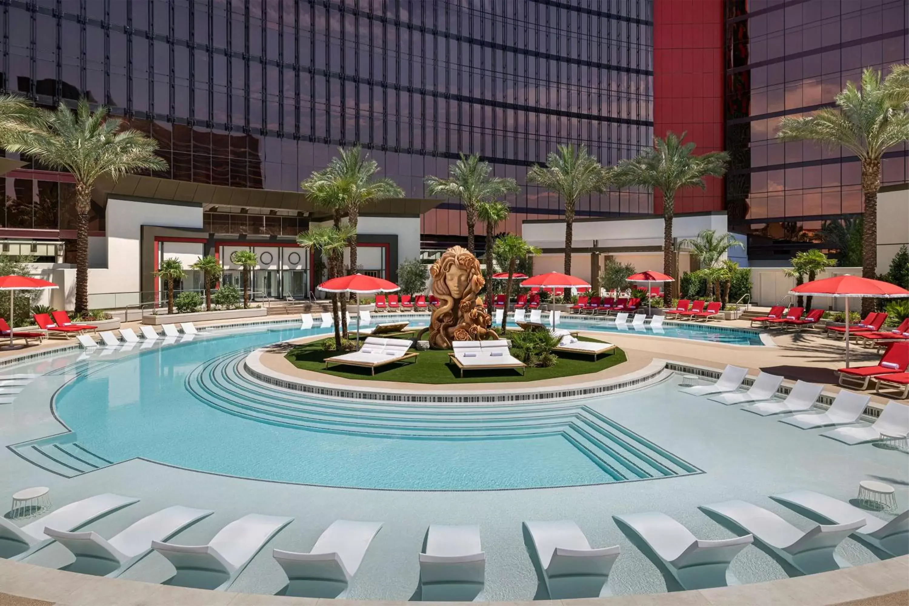 Pool view, Swimming Pool in Las Vegas Hilton At Resorts World