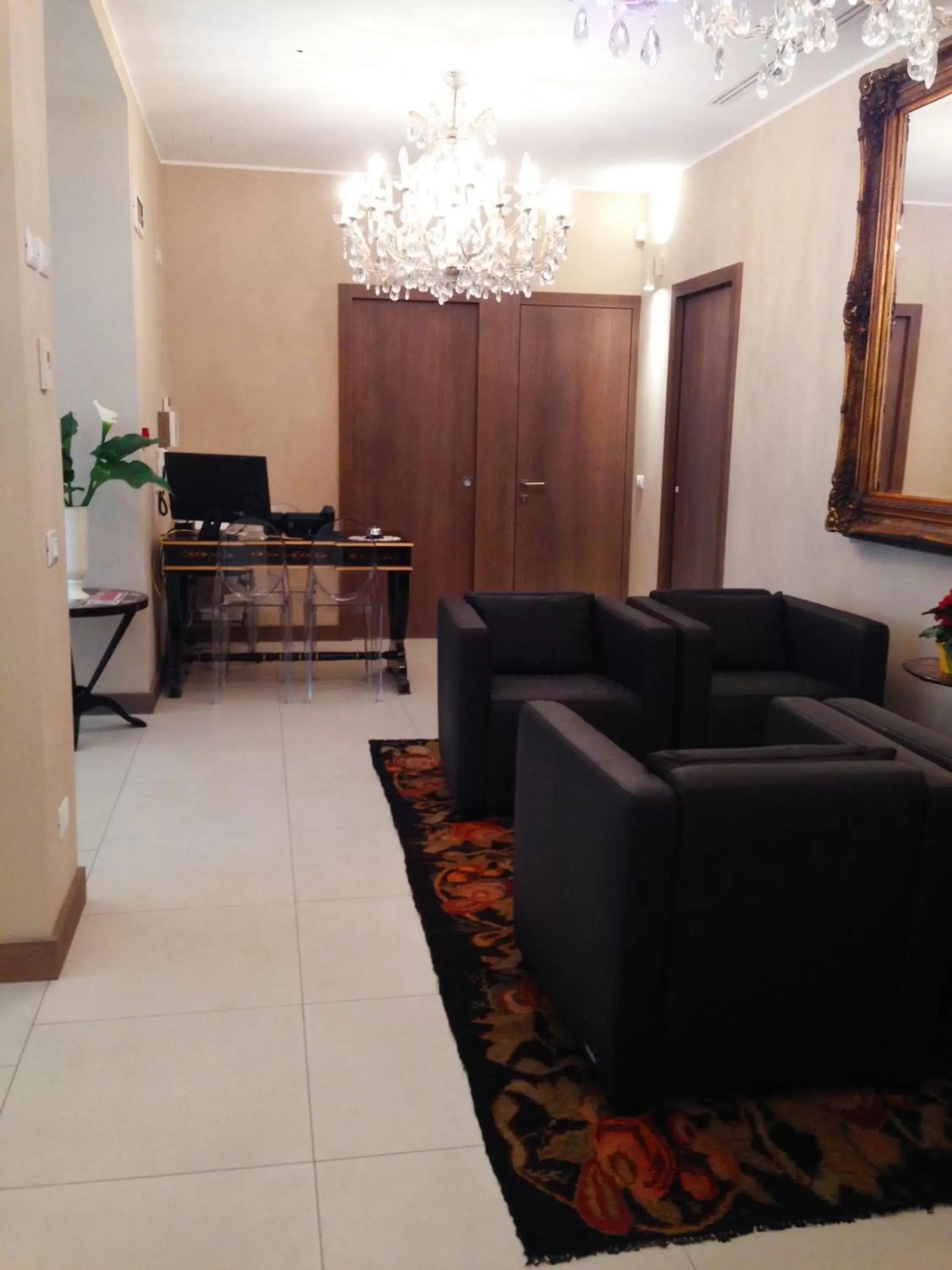 Lobby or reception, Seating Area in La Castellana Loft Hotel