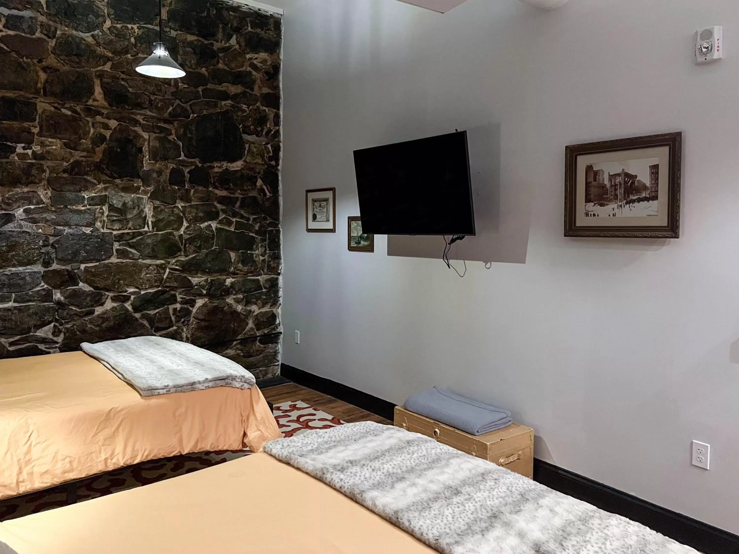 TV and multimedia in The Oliver Inn