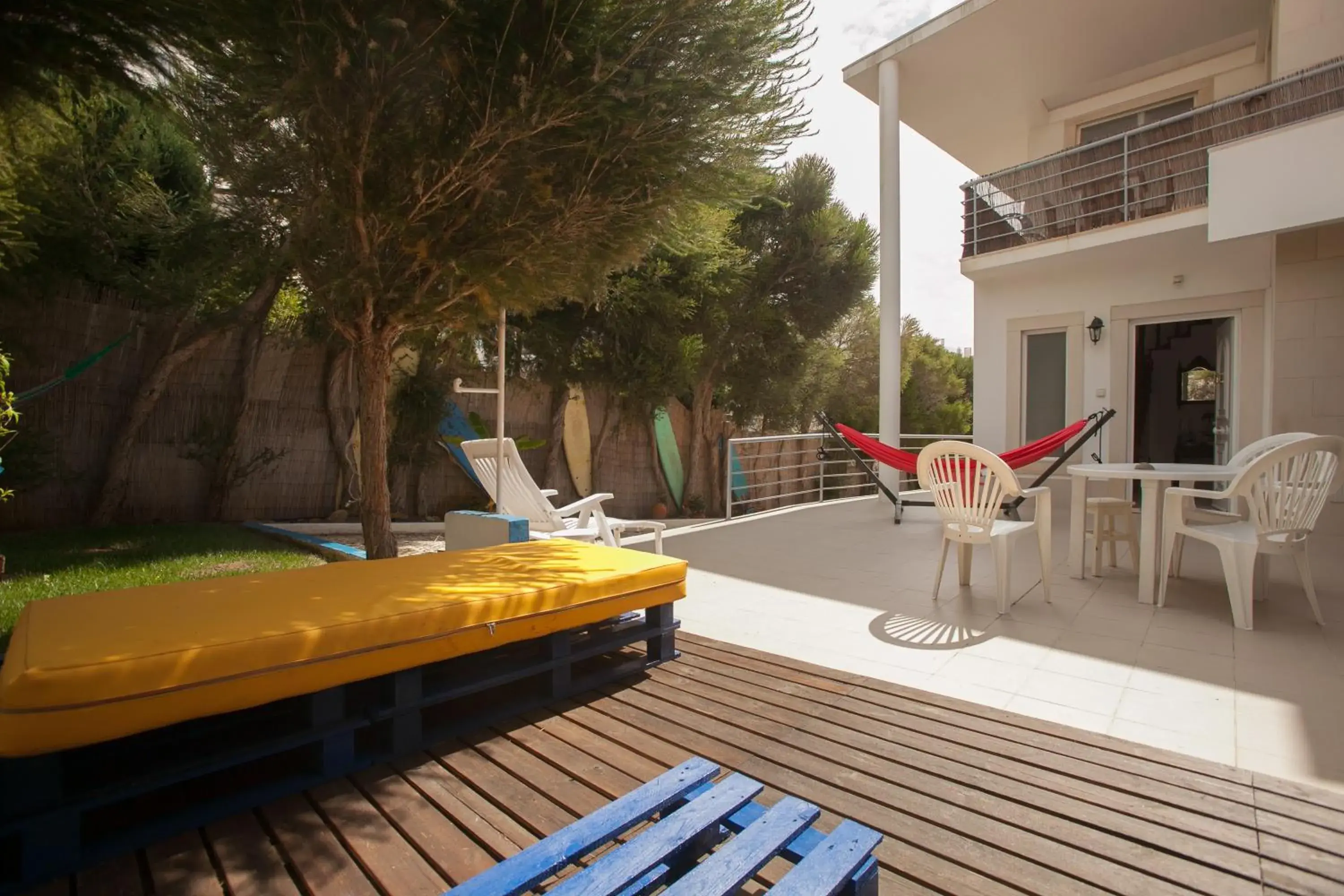 Patio in Ericeira Chill Hill Hostel & Private Rooms