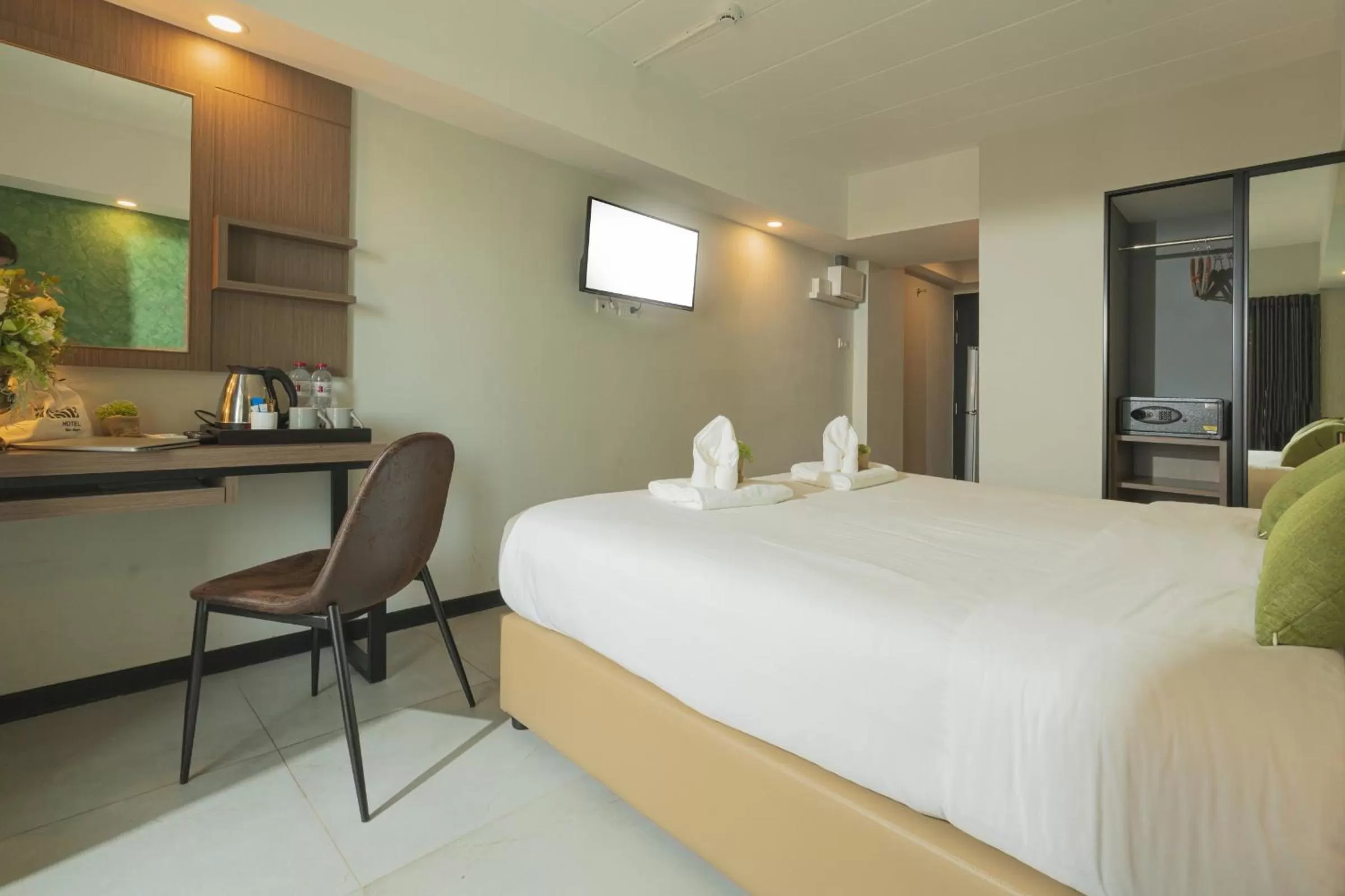 Bed in The Home Hotel SHA