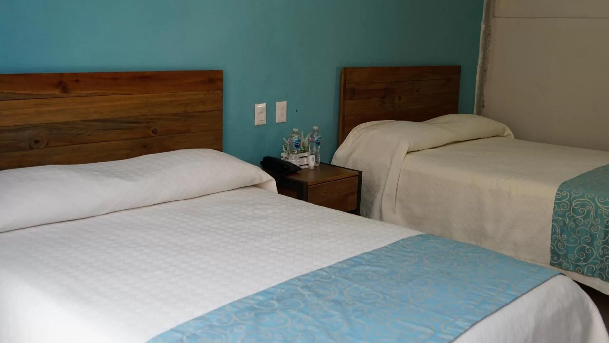 Bed in Acapulco Amor