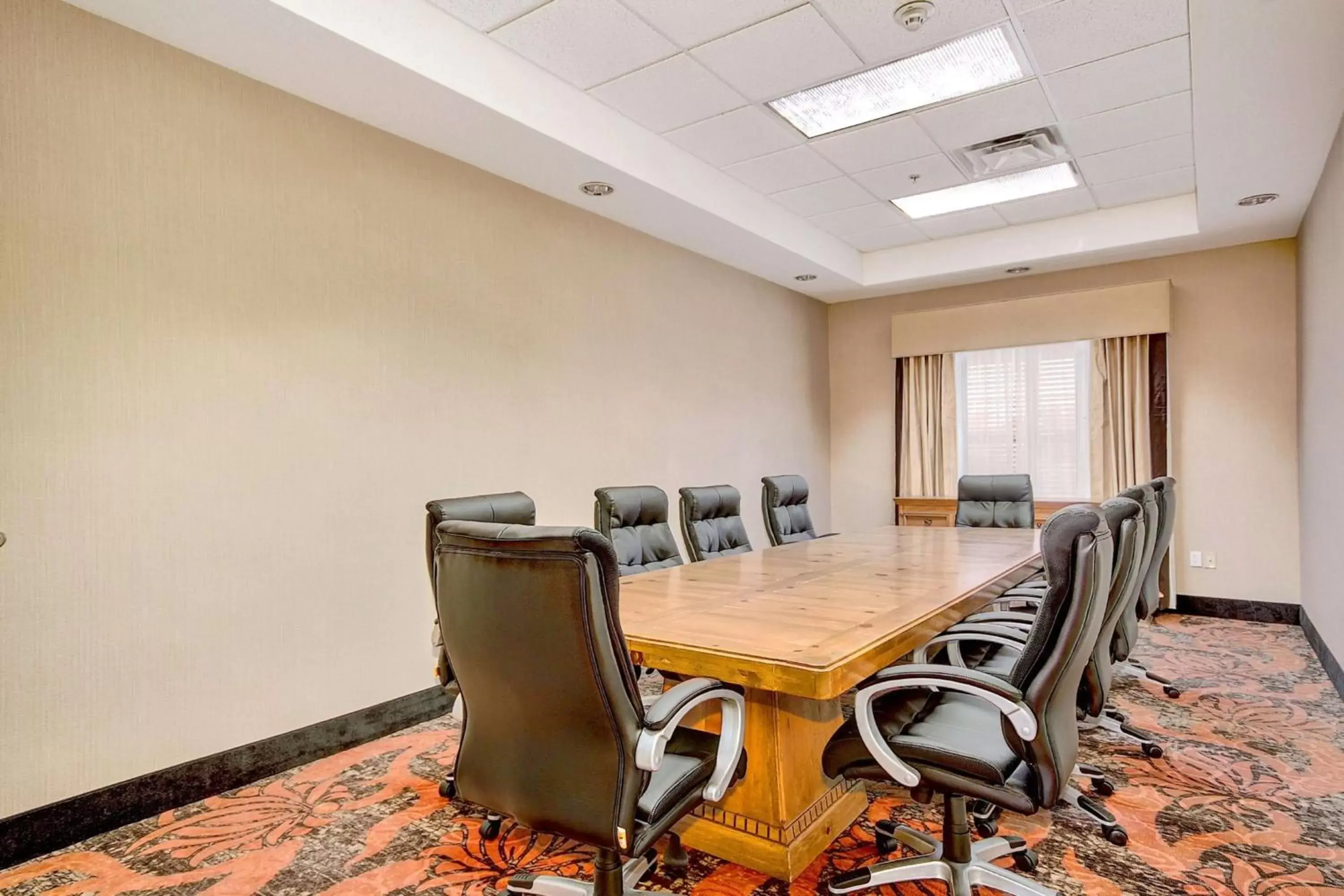 Meeting/conference room in Hampton Inn & Suites Phoenix-Goodyear