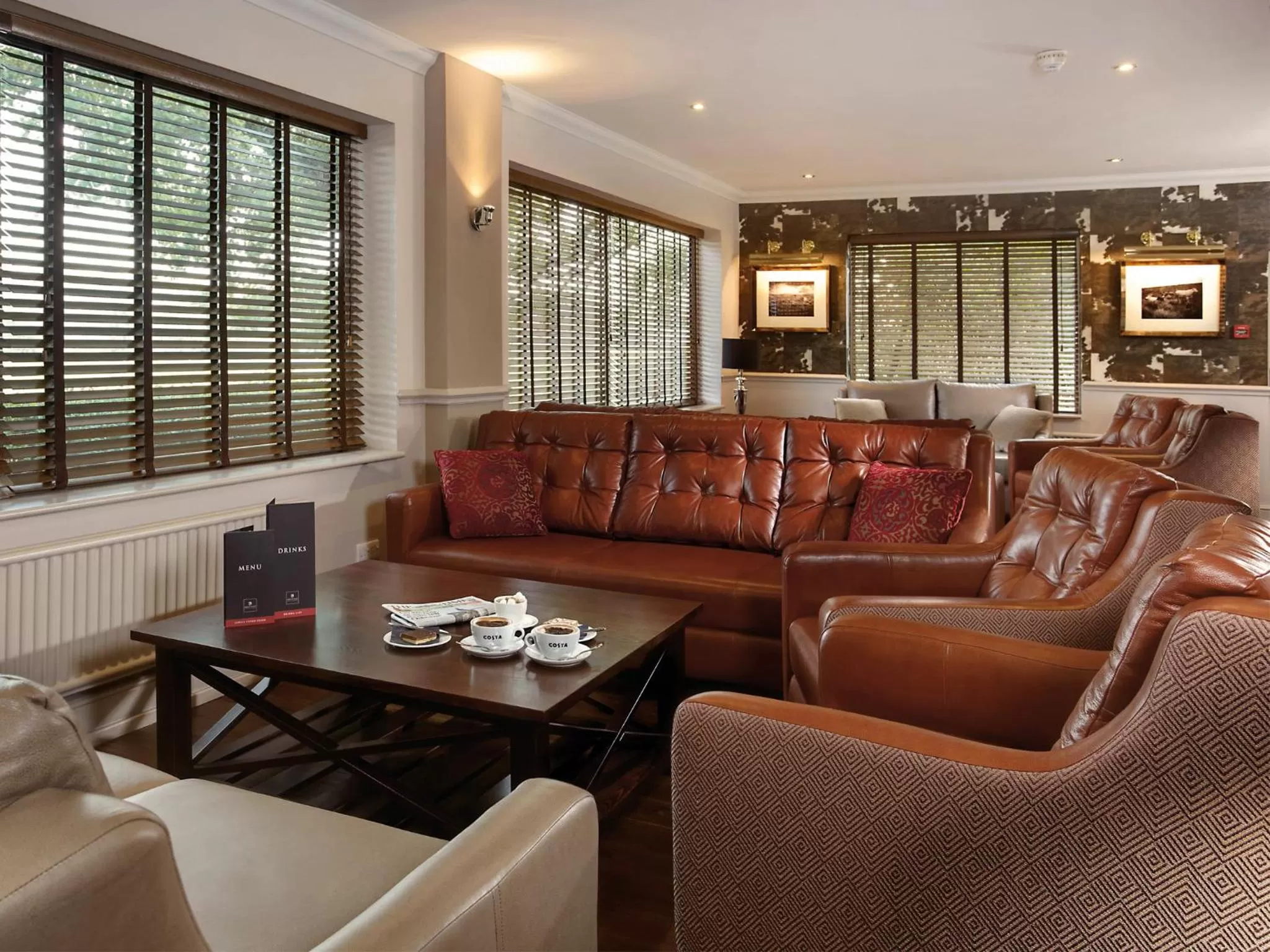 Lounge or bar in Macdonald Tickled Trout Hotel