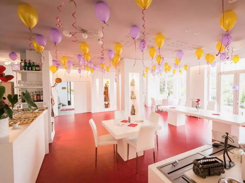 Dining area, Banquet Facilities in Villa Fani