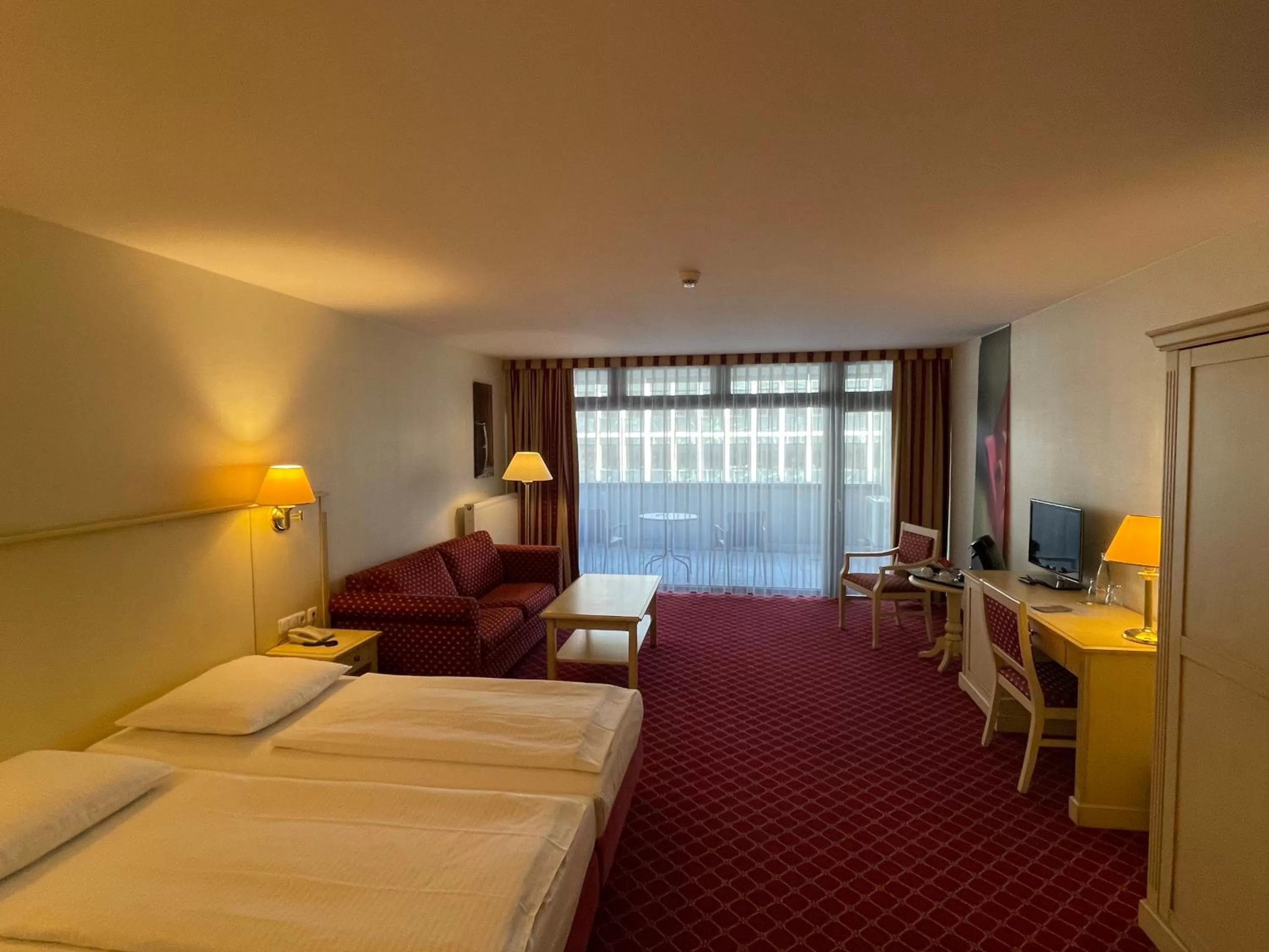 Bed in Hotel Chateau Kurfürstendamm