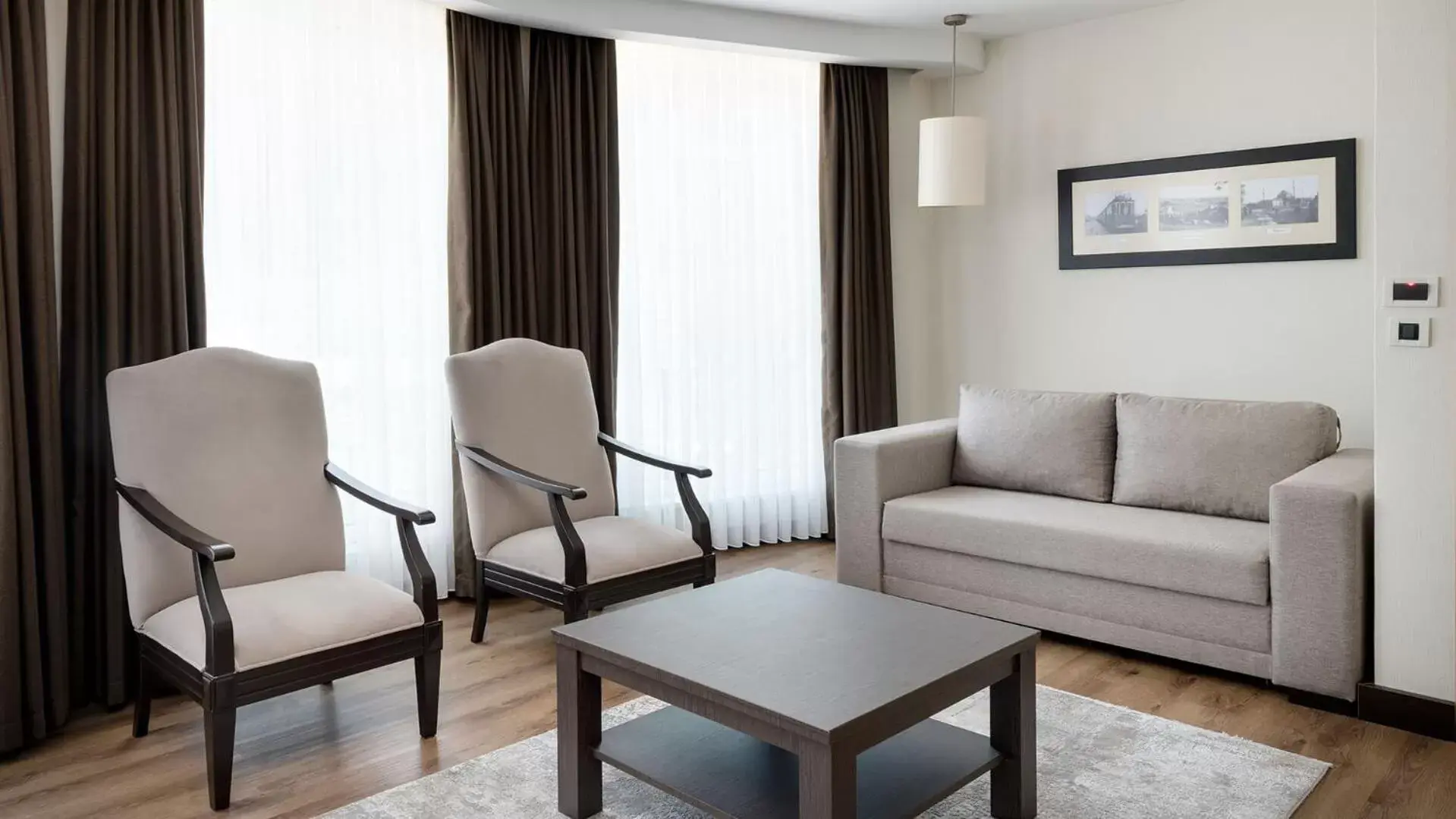 Living room, Seating Area in Ramada Plaza By Wyndham Istanbul City Center