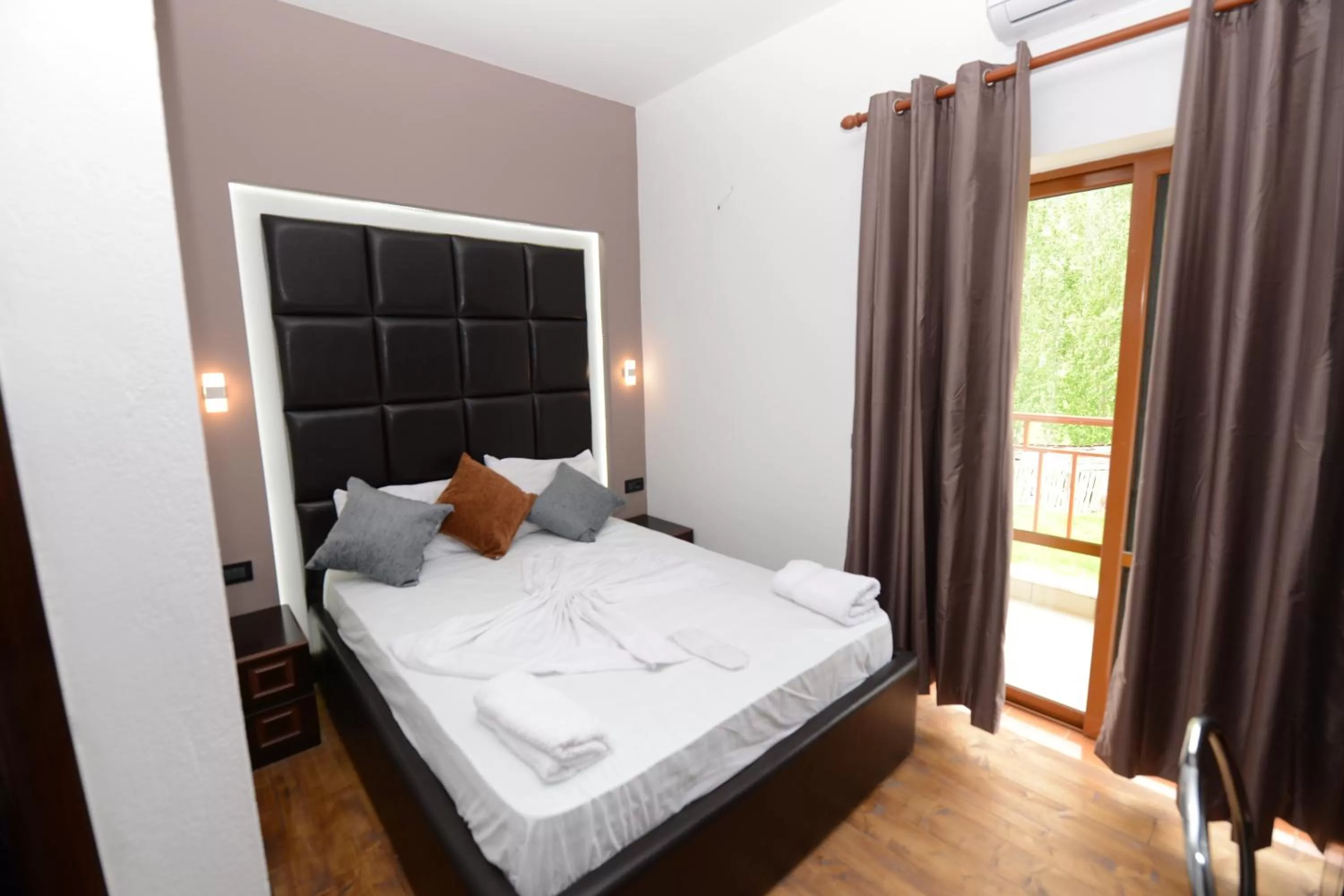 Bed in Hotel Victoria