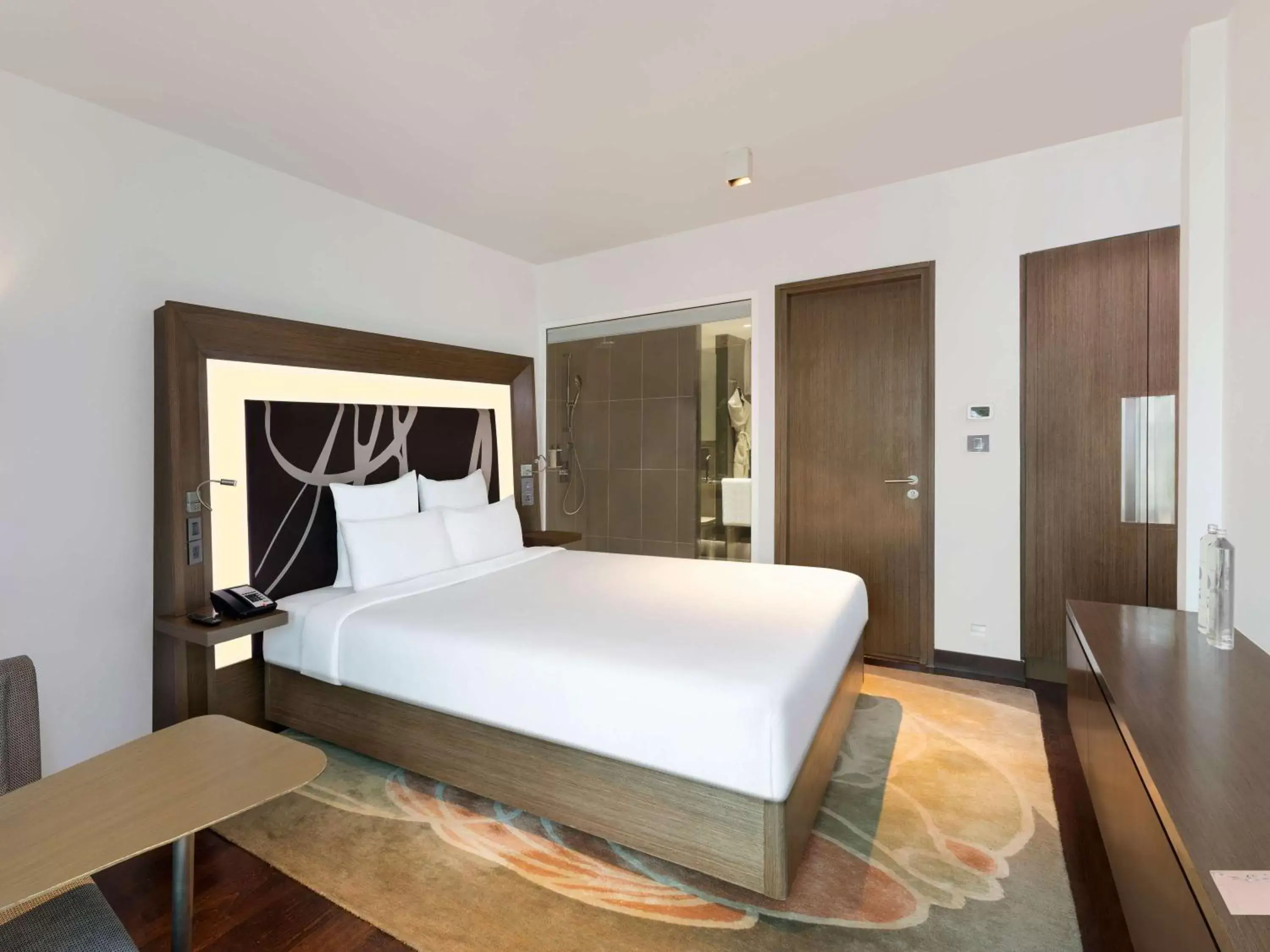 Bedroom, Bed in Novotel New Delhi Aerocity- International Airport